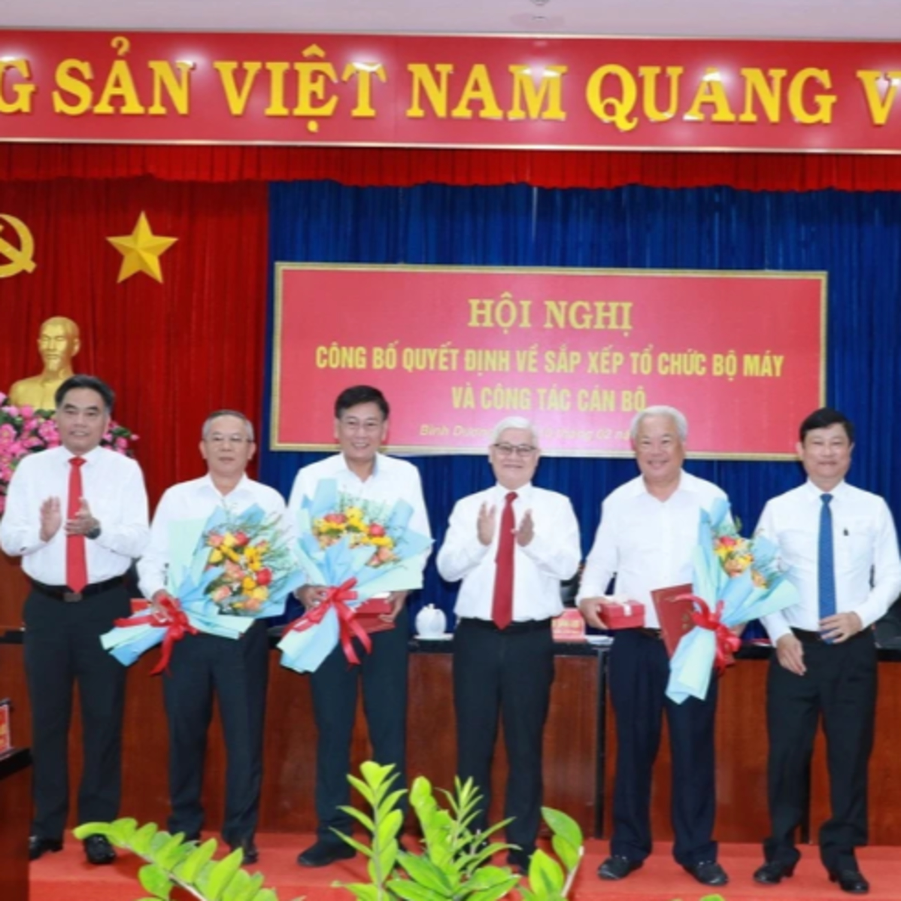 Thời sự 12h 20/2/202: Các địa phương kiện toàn nhân sự khẩn trương đưa bộ máy sớm đi vào hoạt động