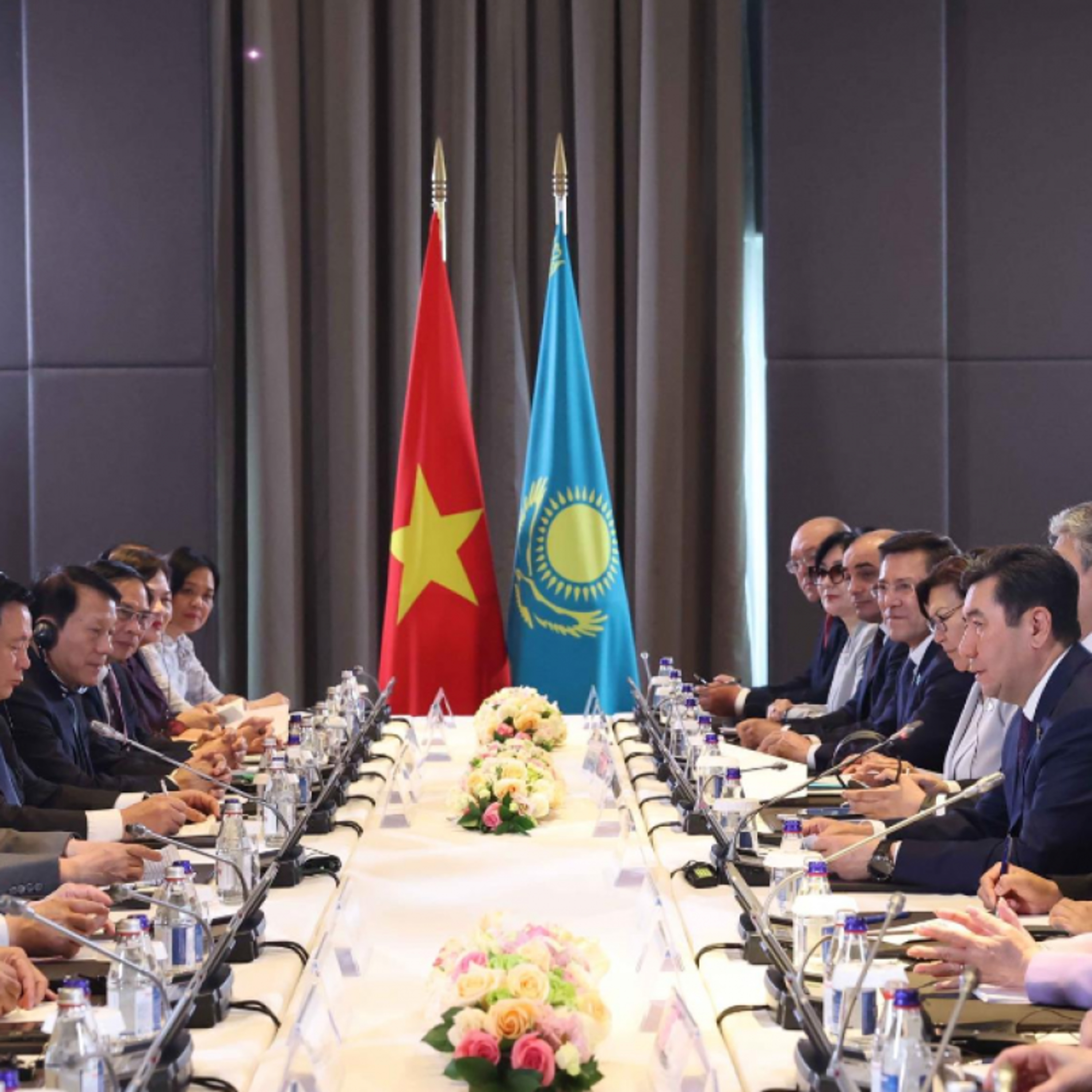 Thời sự 18h 7/5/2025: Tổng Bí thư Tô Lâm hội kiến Chủ tịch Hạ viện Kazakhstan