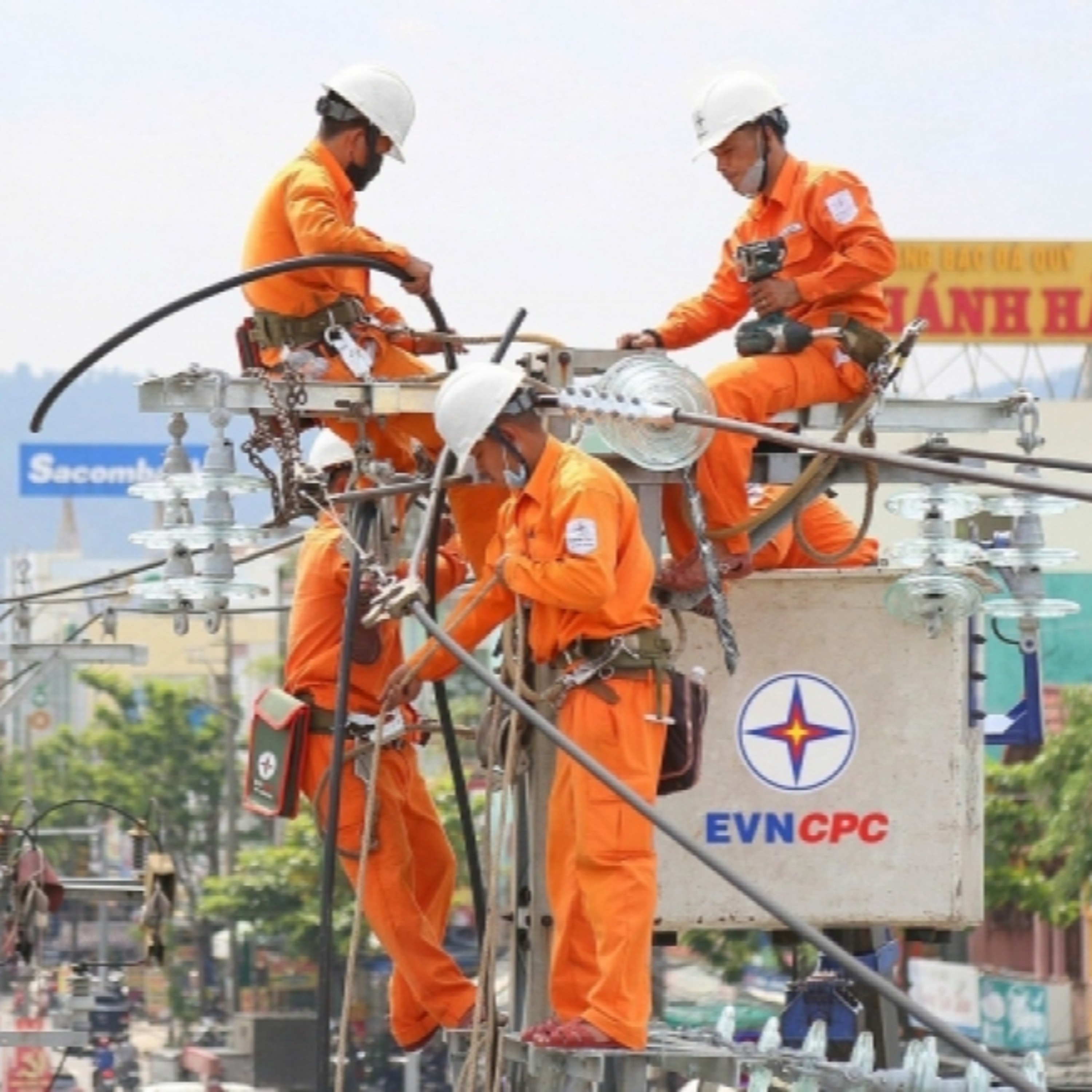 THỜI SỰ 18H 11/5/2025: Tăng giá điện 4,8%: Người dân tiết kiệm sử dụng điện để giảm áp lực chi tiêu