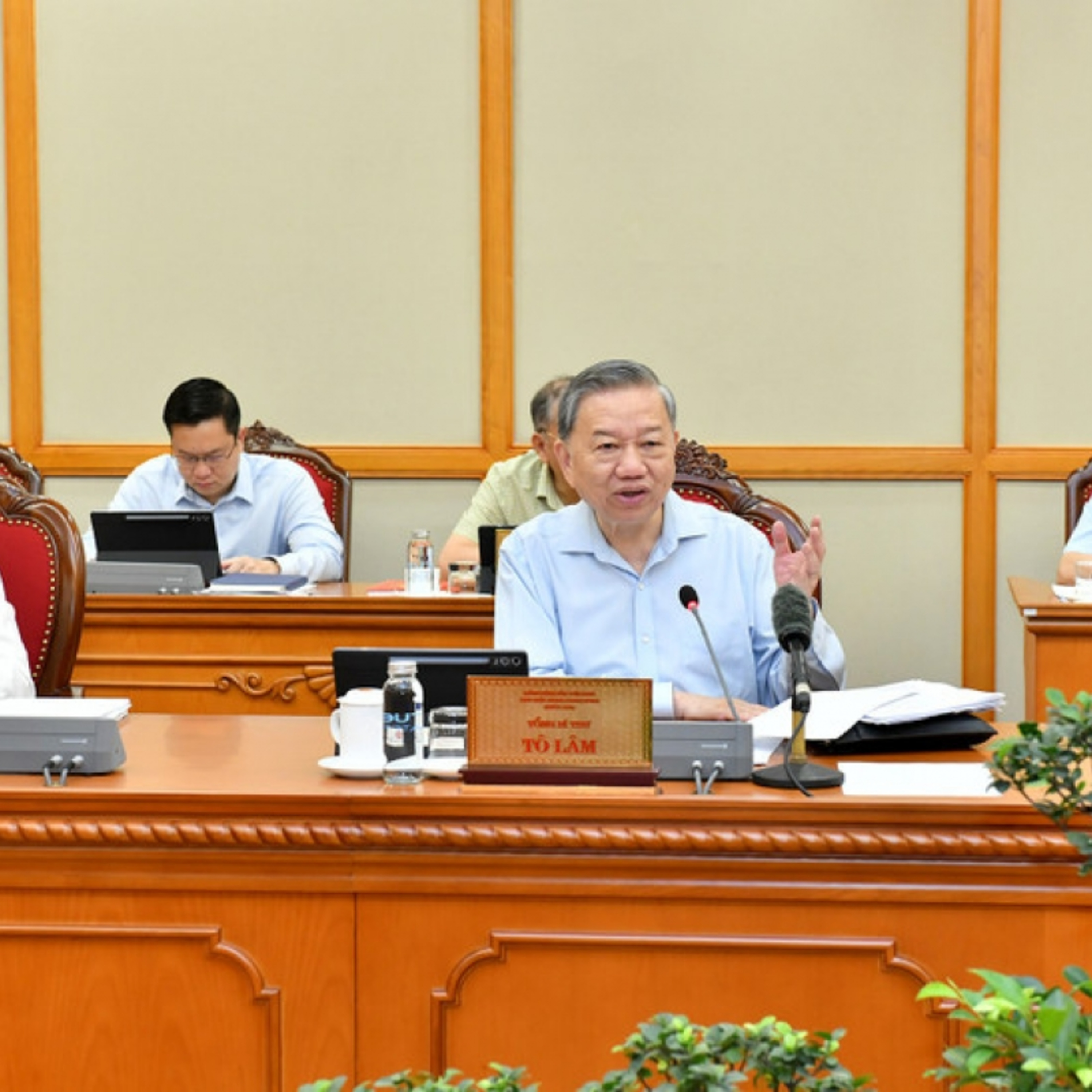 Thời sự 18h 6/6/2025: Tổng Bí thư yêu cầu bố trí, sắp xếp cán bộ đúng nguyên tắc