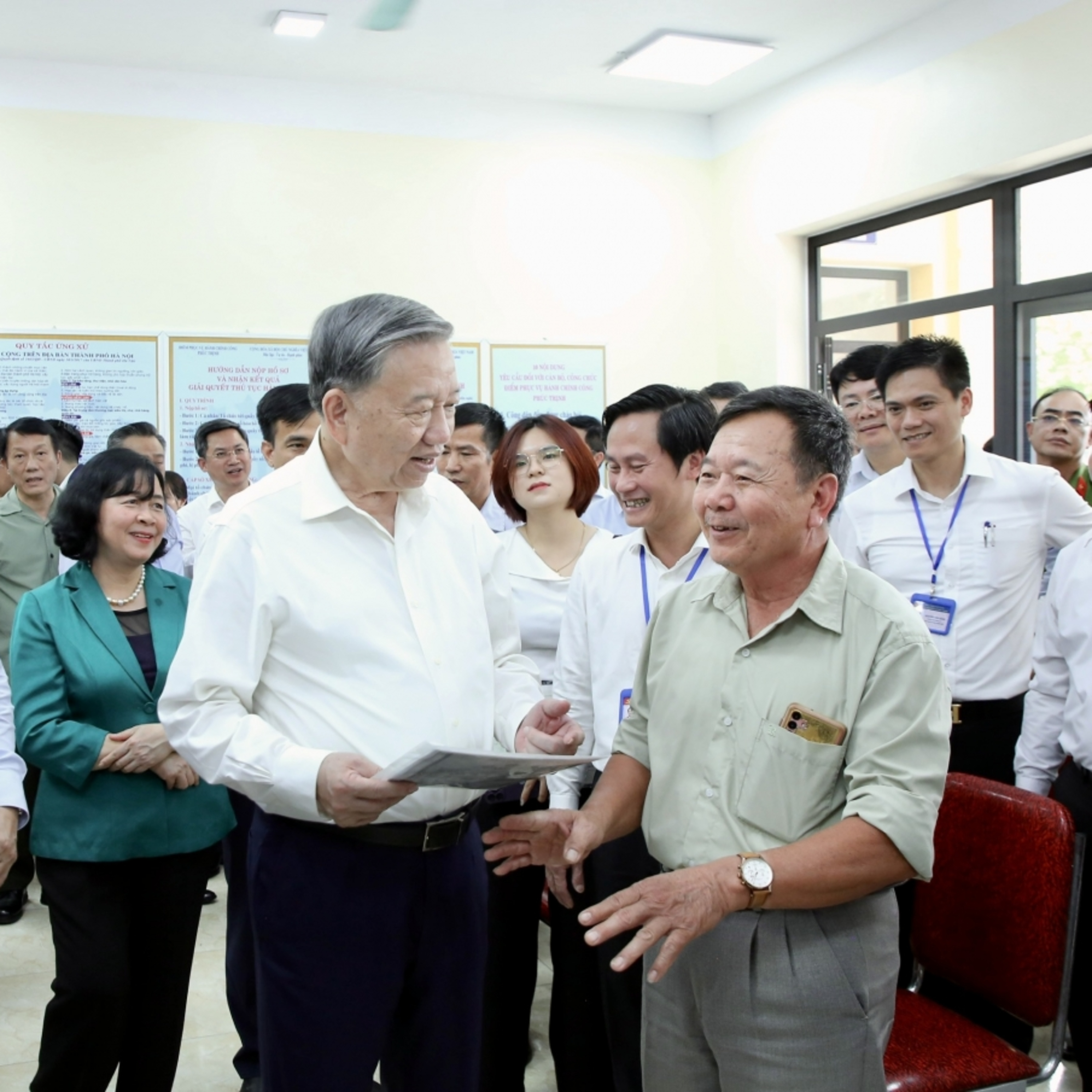 Thời sự 18h 1/7/2025: Ngày đầu tiên chính quyền hai cấp đi vào hoạt động đồng loạt trên toàn quốc