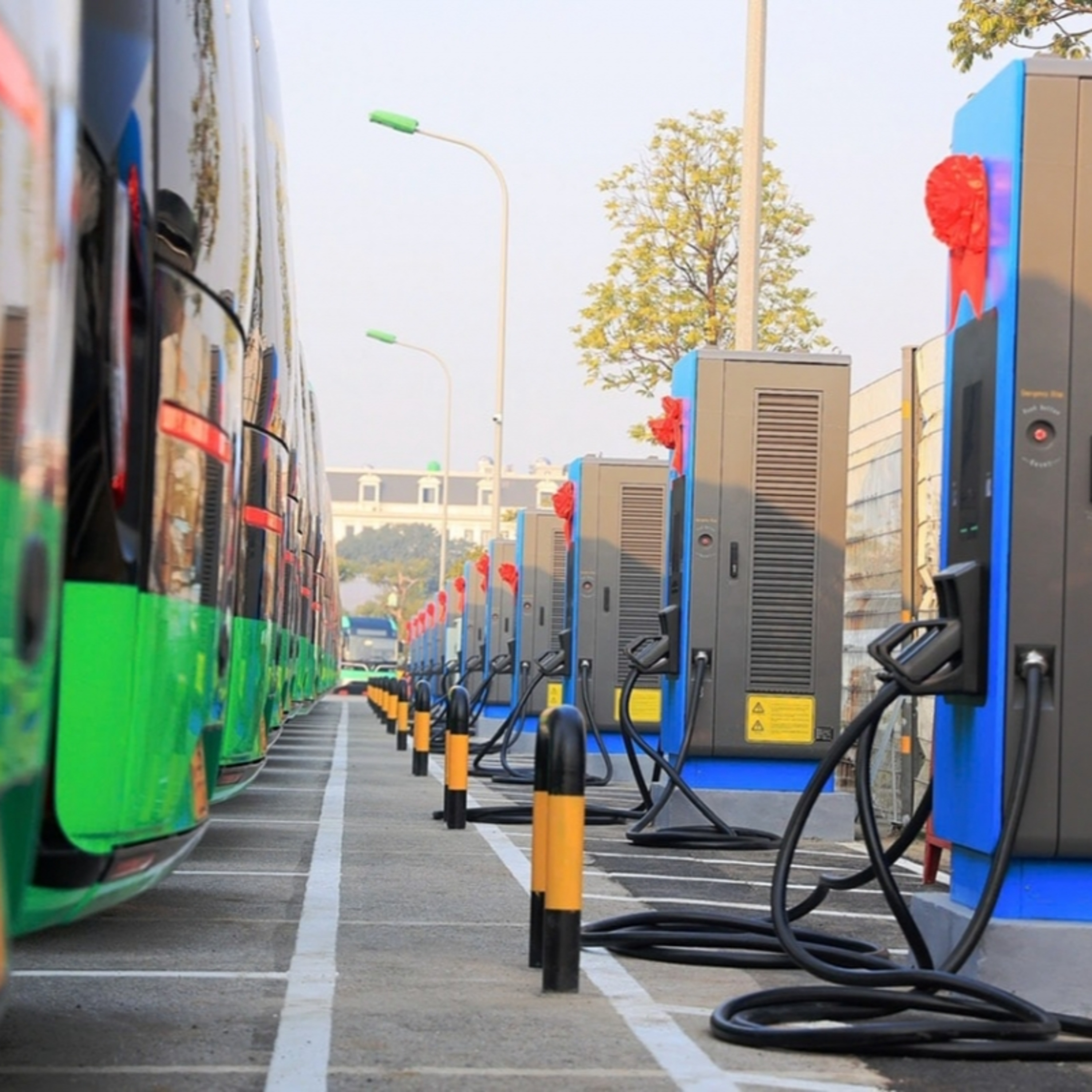 Thời sự 6h 17/7/2025: Hà Nội dự kiến hỗ trợ tối đa 5 triệu đồng chuyển đổi sang phương tiện xanh