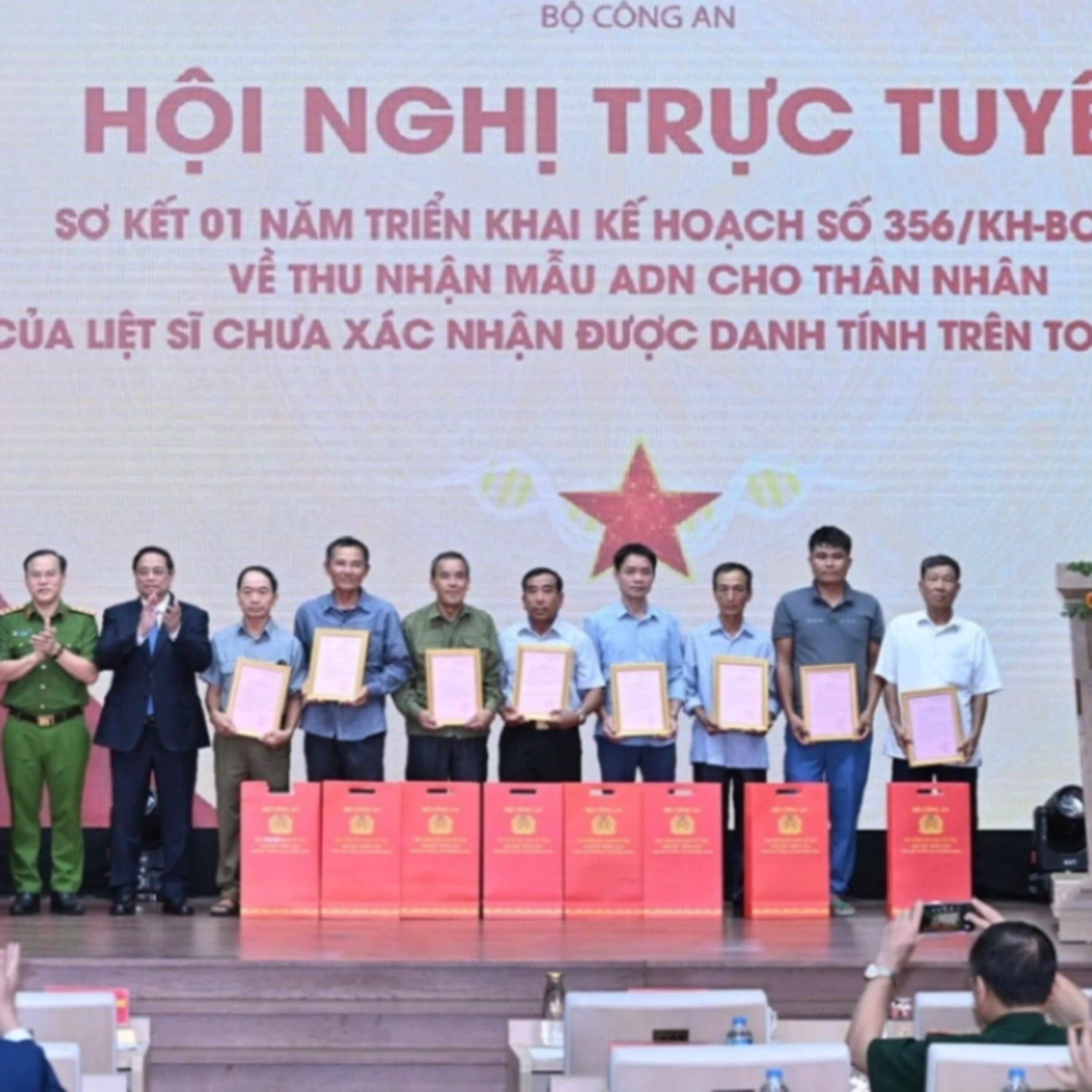 Thời sự 18h 25/7/2025: Thủ tướng trao thông báo kết quả giám định ADN hài cốt liệt sĩ