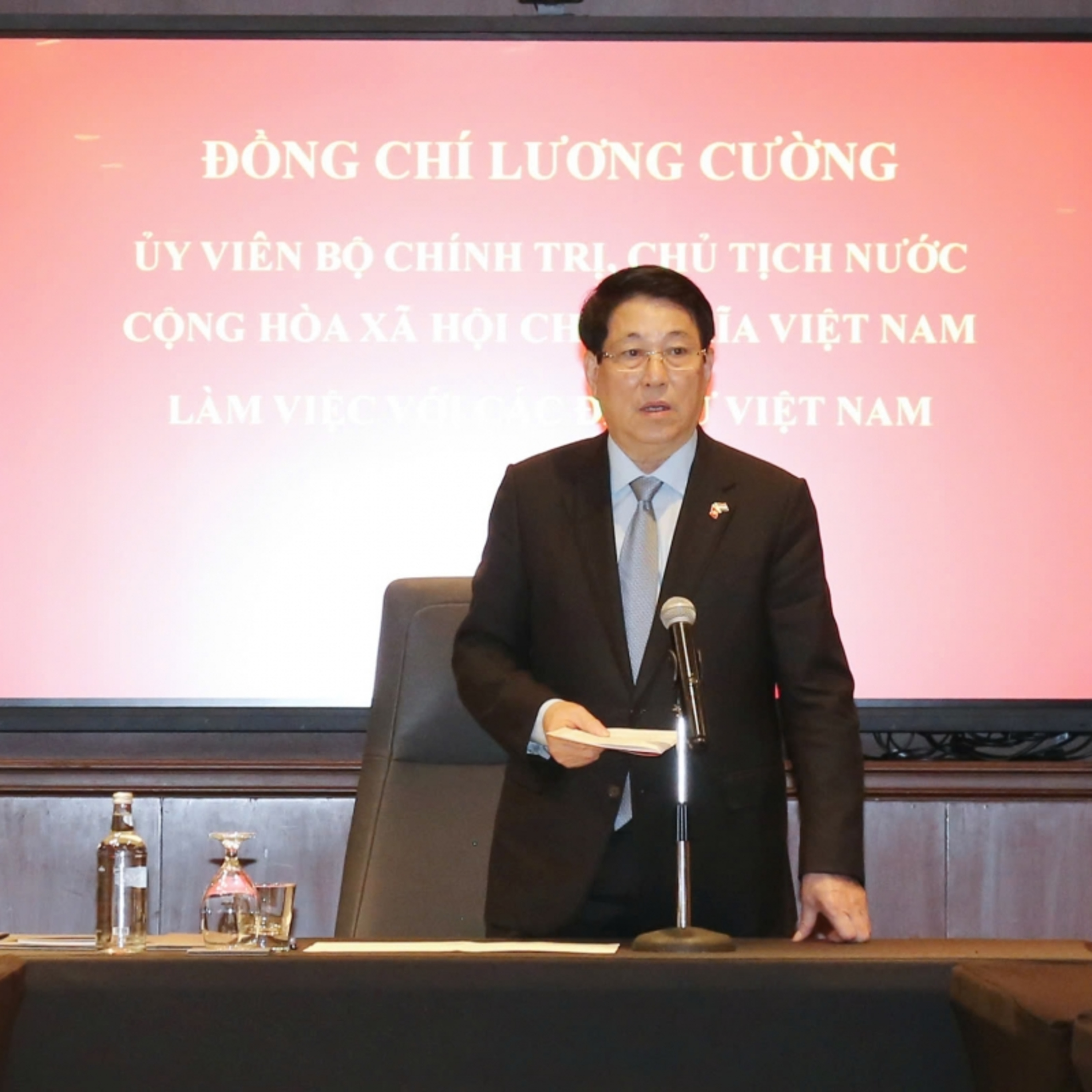 Thời sự 6h 4/8/2025: Chủ tịch nước Lương Cường làm việc với các Đại sứ Việt Nam tại khu vực Châu Phi