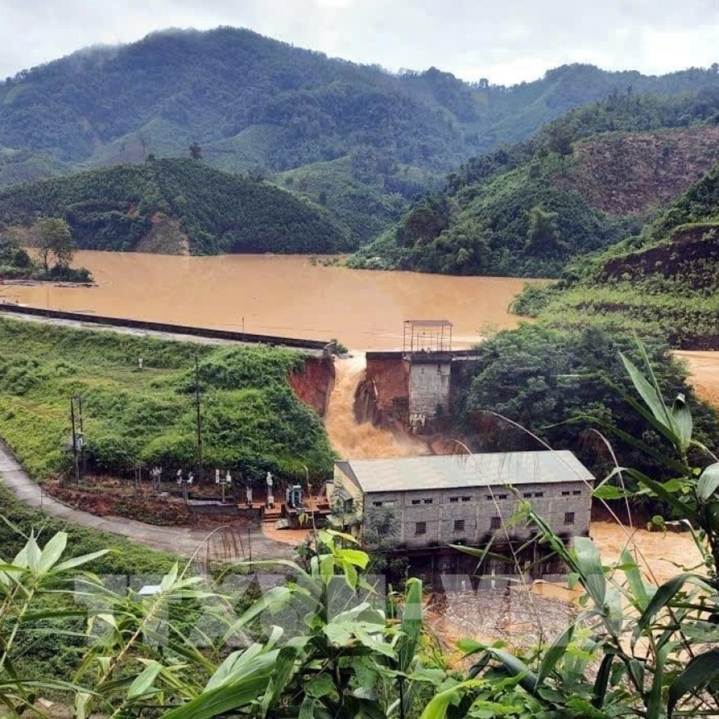 Thời sự 18h 8/10/2025: Toàn lực ứng phó sau sự cố vỡ đập thủy điện Bắc Khê 1 ở Lạng Sơn