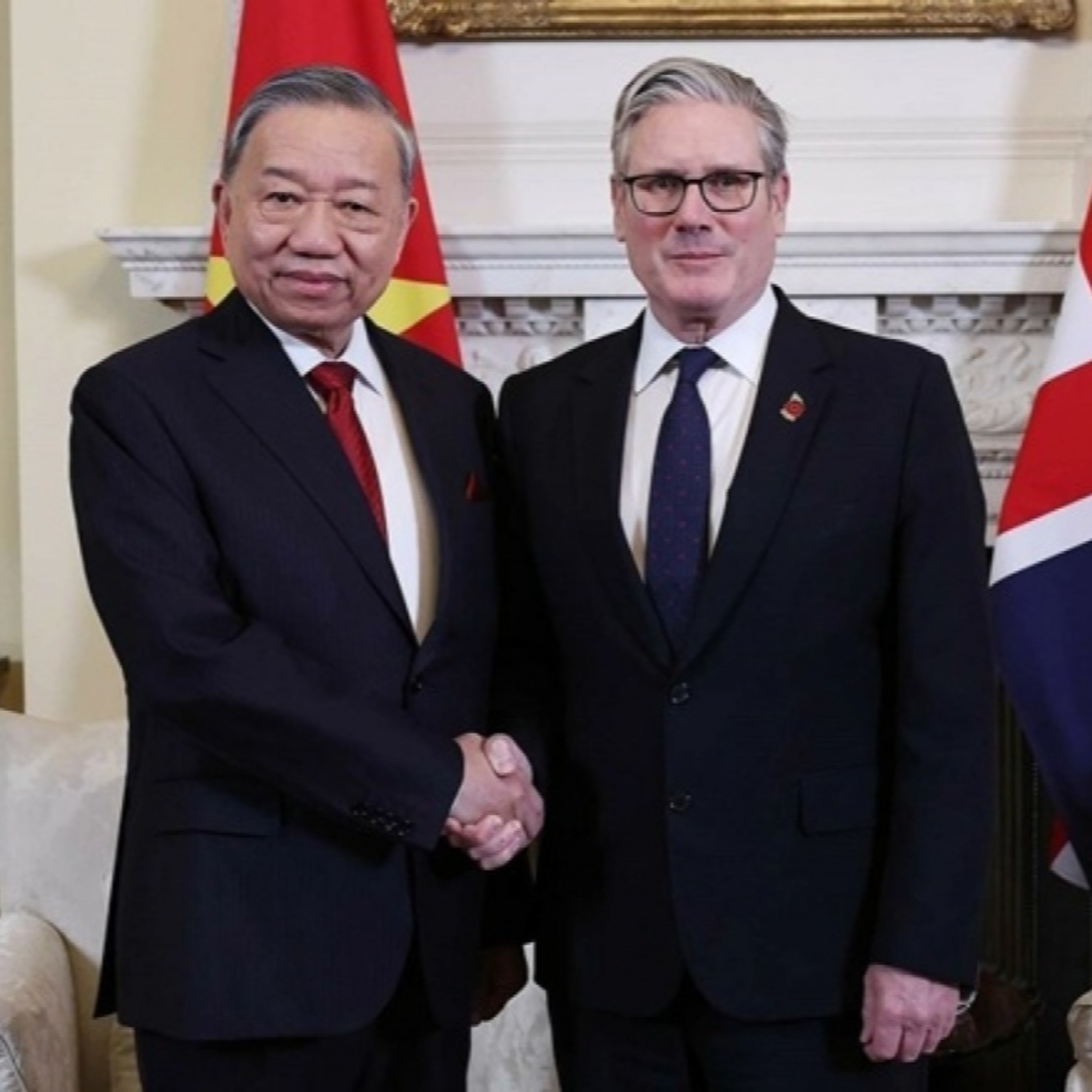 Thời sự 18h 30/10/2025: Việt Nam - Anh nâng cấp quan hệ lên Đối tác Chiến lược Toàn diện Thời sự 18h 30/10/2025: Việt Nam - Anh nâng cấp quan hệ lên Đối tác Chiến lược Toàn diện