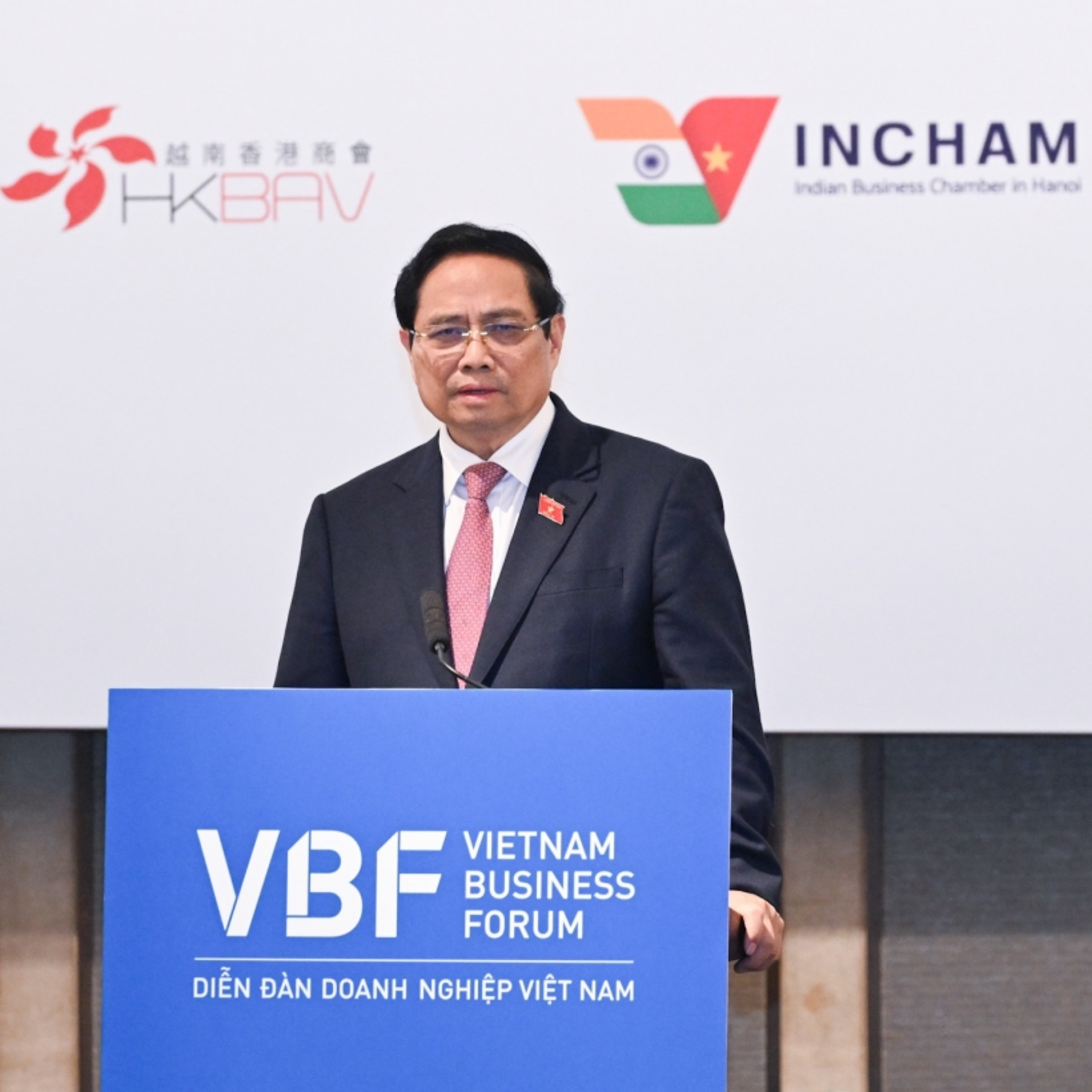 Thời sự 18h 10/11/2025: Tăng trưởng xanh trong kỷ nguyên số là ưu tiên hàng đầu của Việt Nam