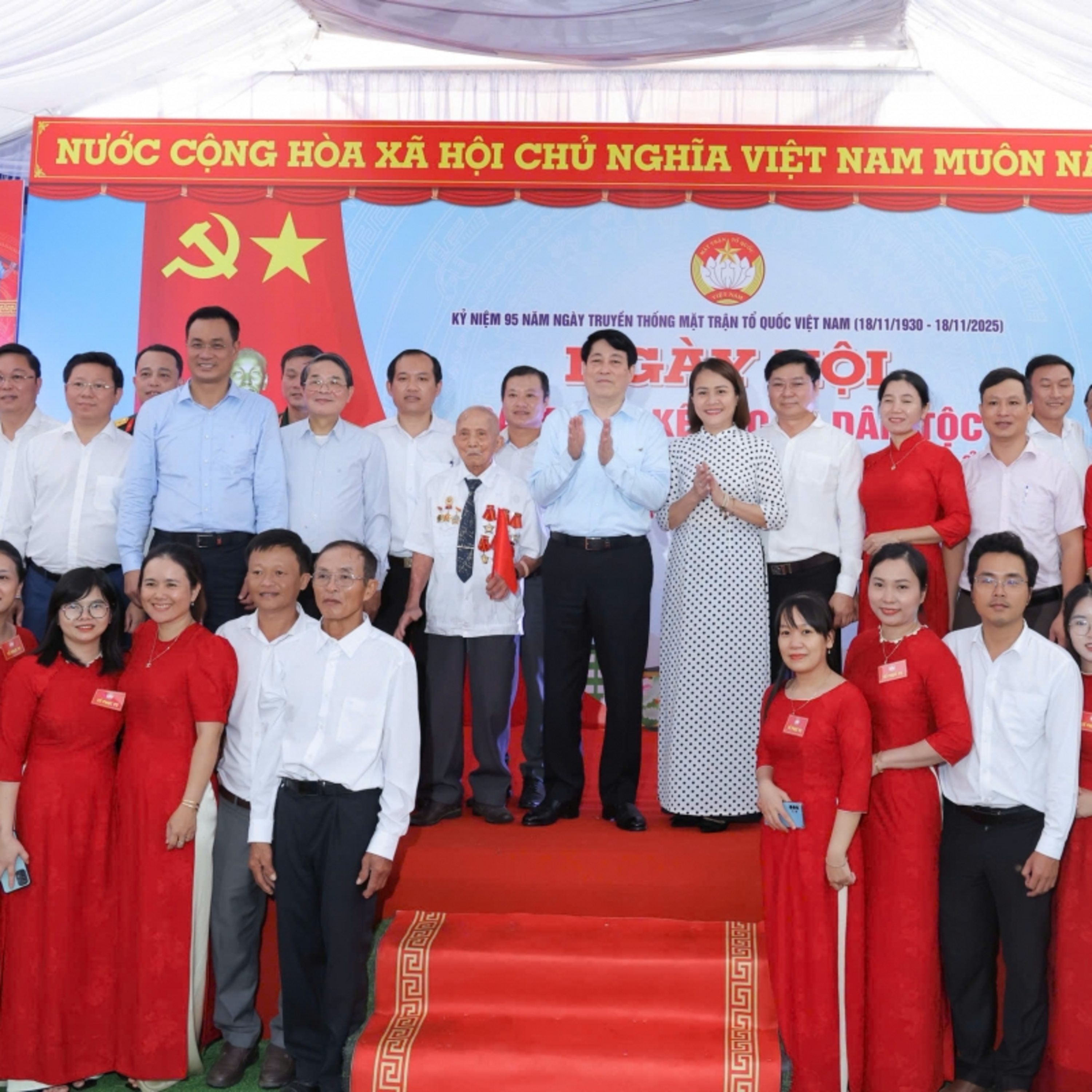 Thời sự 18h 18/11/2025: Ngày hội Đại đoàn kết toàn dân tại thôn Bảo An, xã Gò Nổi, thành phố Đà Nẵng