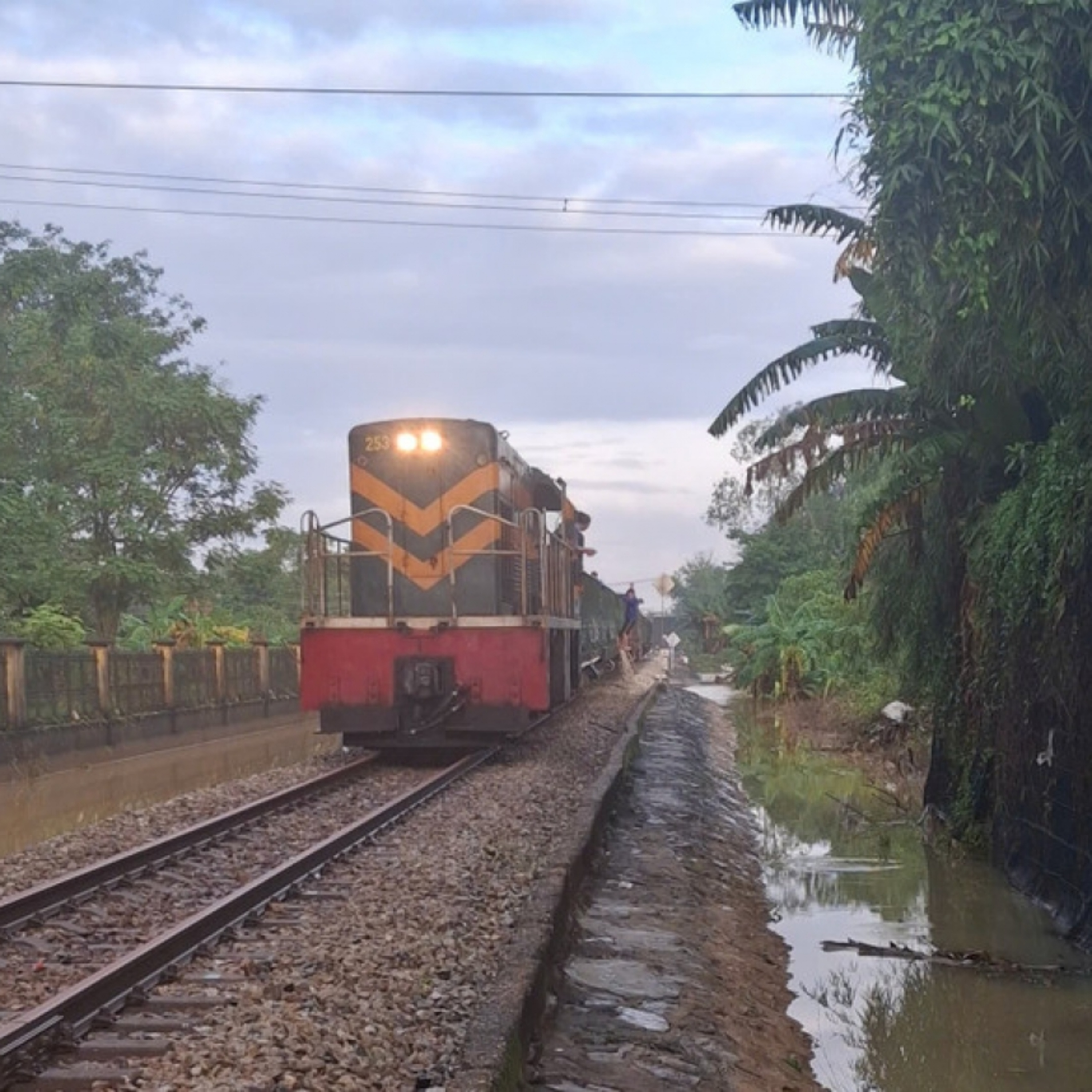 Thời sự 6h 26/11/2025: Thông tuyến đường sắt Bắc Nam sau 9 ngày bị chia cắt vì mưa lũ Thời sự 6h 26/11/2025: Thông tuyến đường sắt Bắc Nam sau 9 ngày bị chia cắt vì mưa lũ