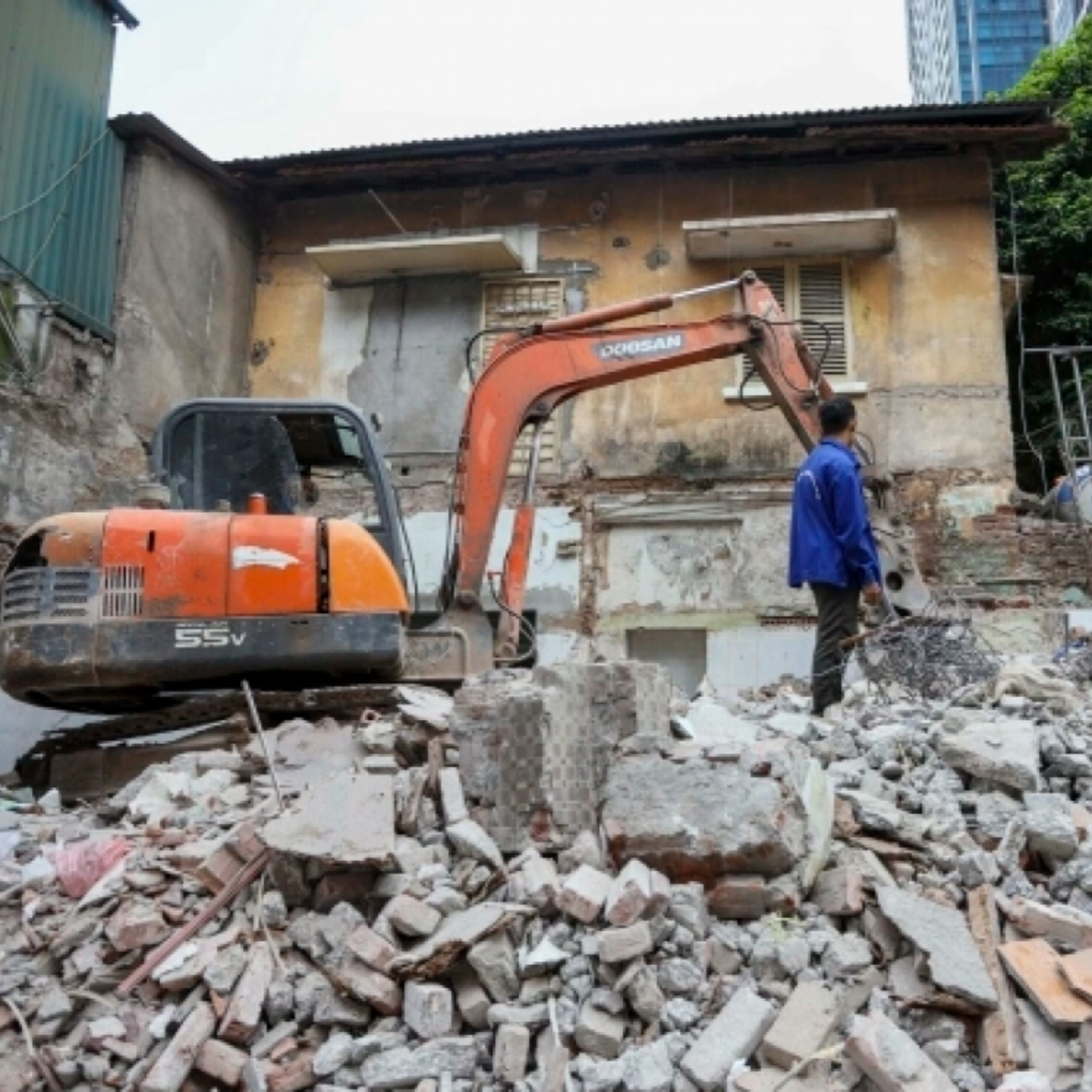 Thời sự 6h 12/12/2025 Hà Nội được quyết định bồi thường dự án gấp đôi mức quy định. Thời sự 6h 12/12/2025 Hà Nội được quyết định bồi thường dự án gấp đôi mức quy định.