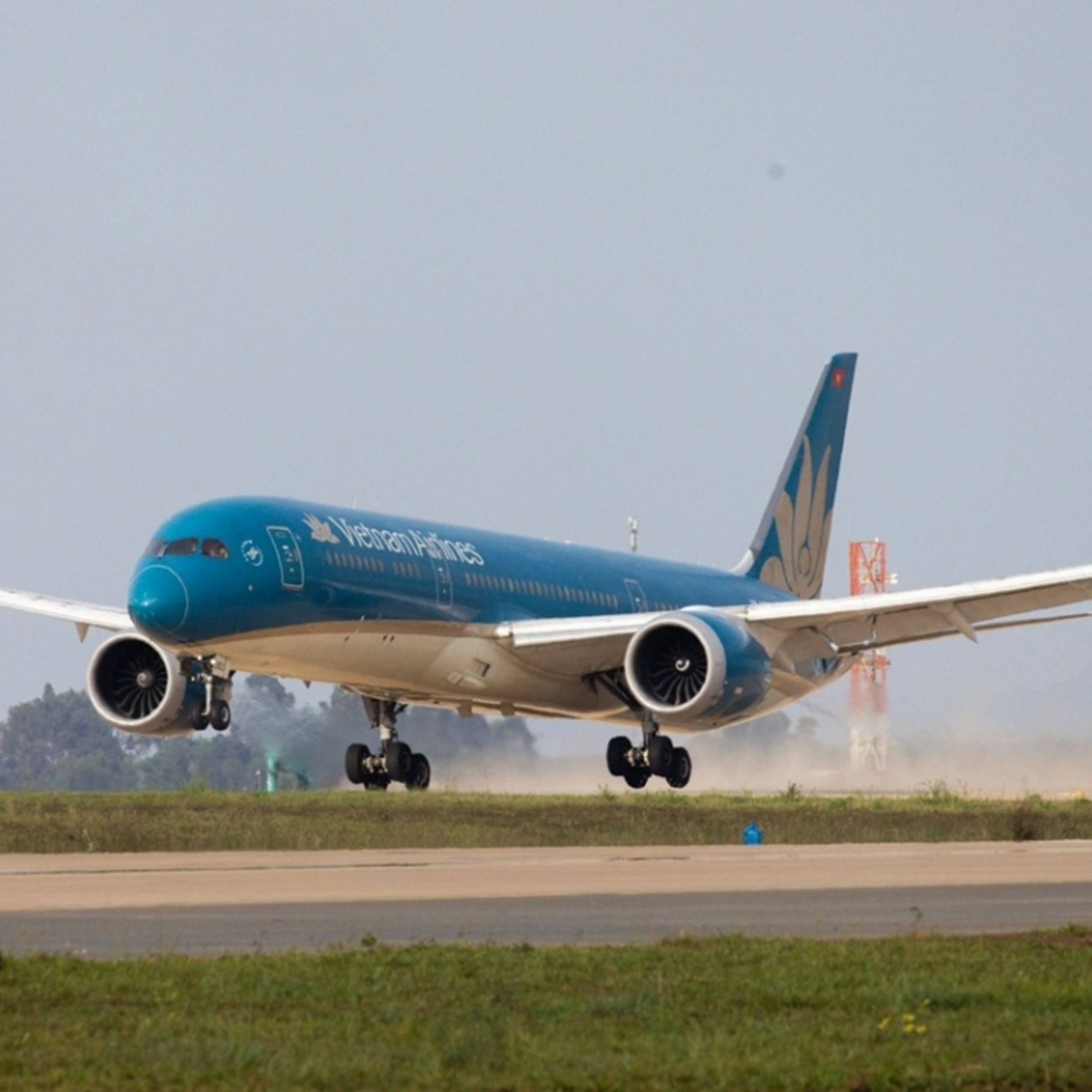 Thời sự 18h 15/12/2025:Cảng Hàng không quốc tế Long Thành chính thức đón chuyến bay kỹ thuật Thời sự 18h 15/12/2025:Cảng Hàng không quốc tế Long Thành chính thức đón chuyến bay kỹ thuật