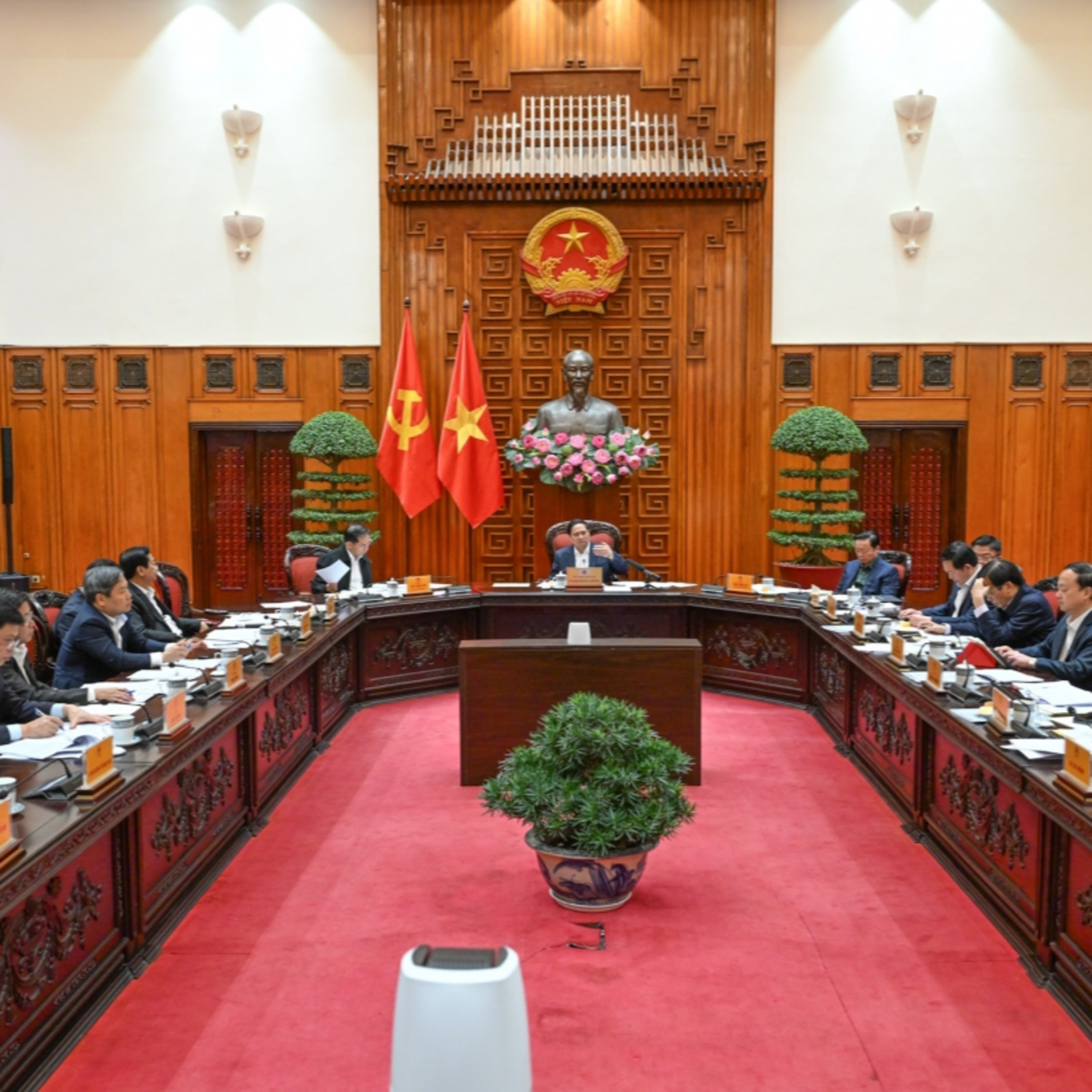 Thời sự 12h 16/12/2025: Thủ tướng Phạm Minh Chính chủ trì Phiên họp Thường trực Chính phủ Thời sự 12h 16/12/2025: Thủ tướng Phạm Minh Chính chủ trì Phiên họp Thường trực Chính phủ