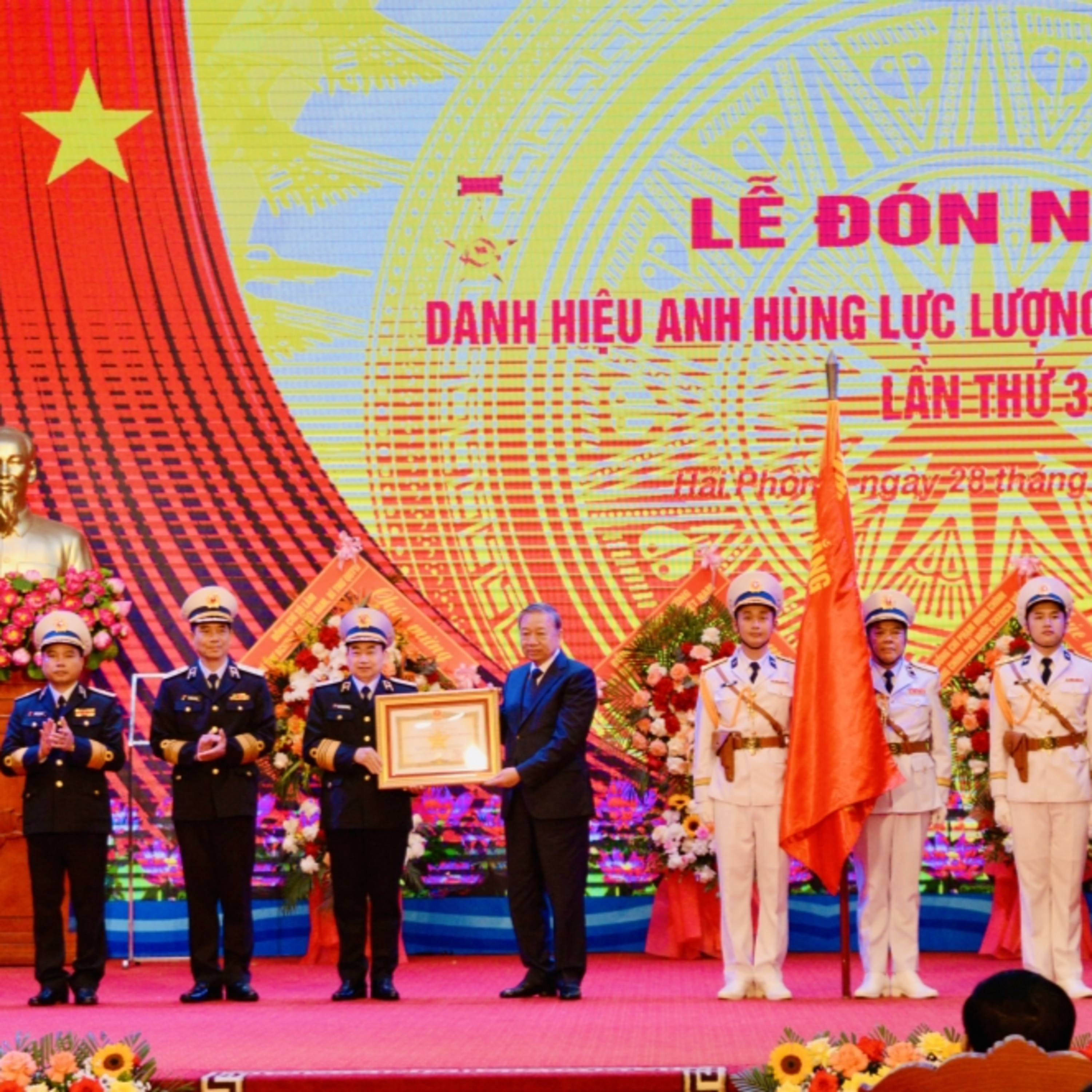 Thời sự 12h 28/2/2026: Tổng Bí thư dự lễ đón nhận danh hiệu Anh hùng LLVTND của Quân chủng Hải quân