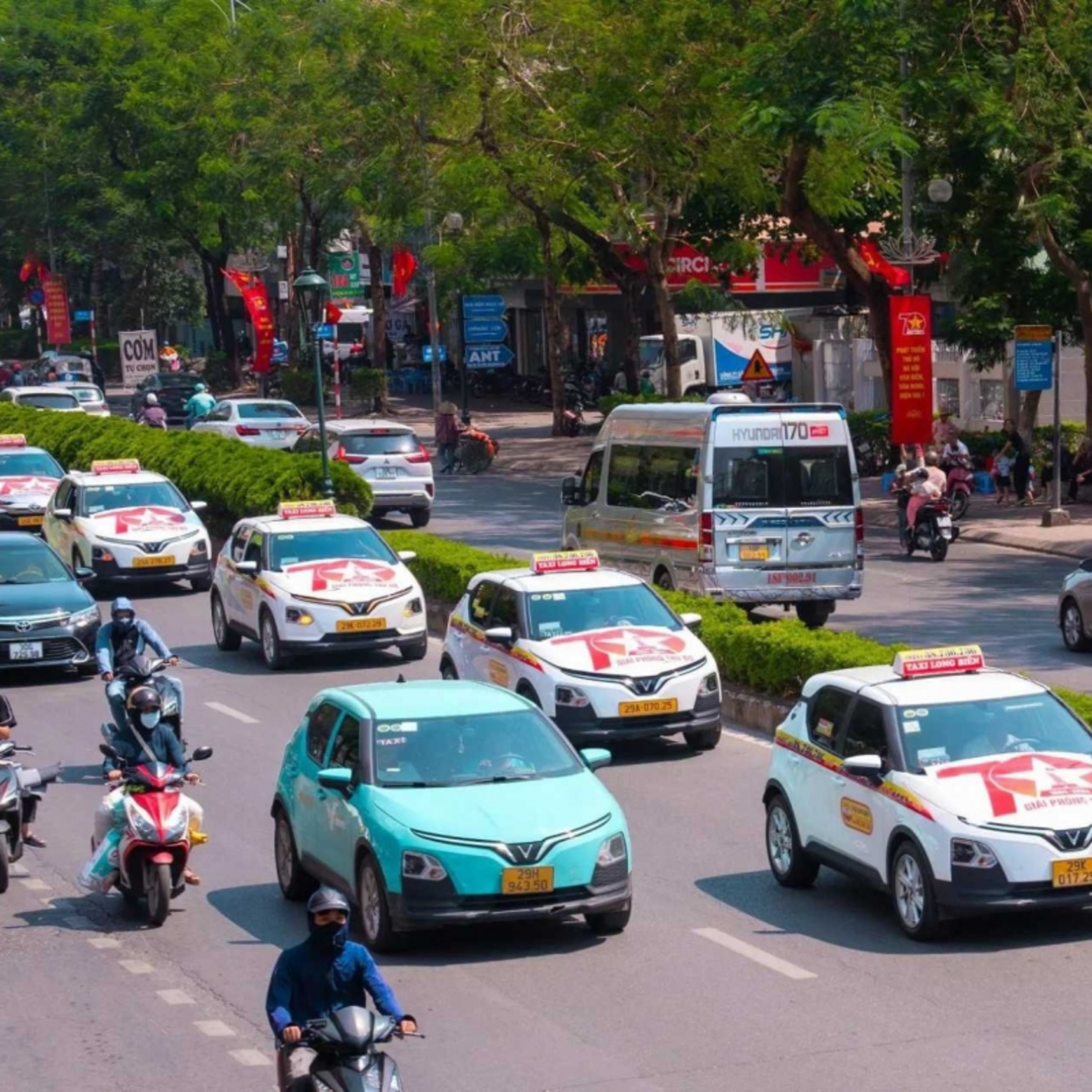 Thời sự 12h 2/3/2026 - Hà Nội sẽ chuyển toàn bộ taxi chạy xăng, dầu sang xe điện trước năm 2030
