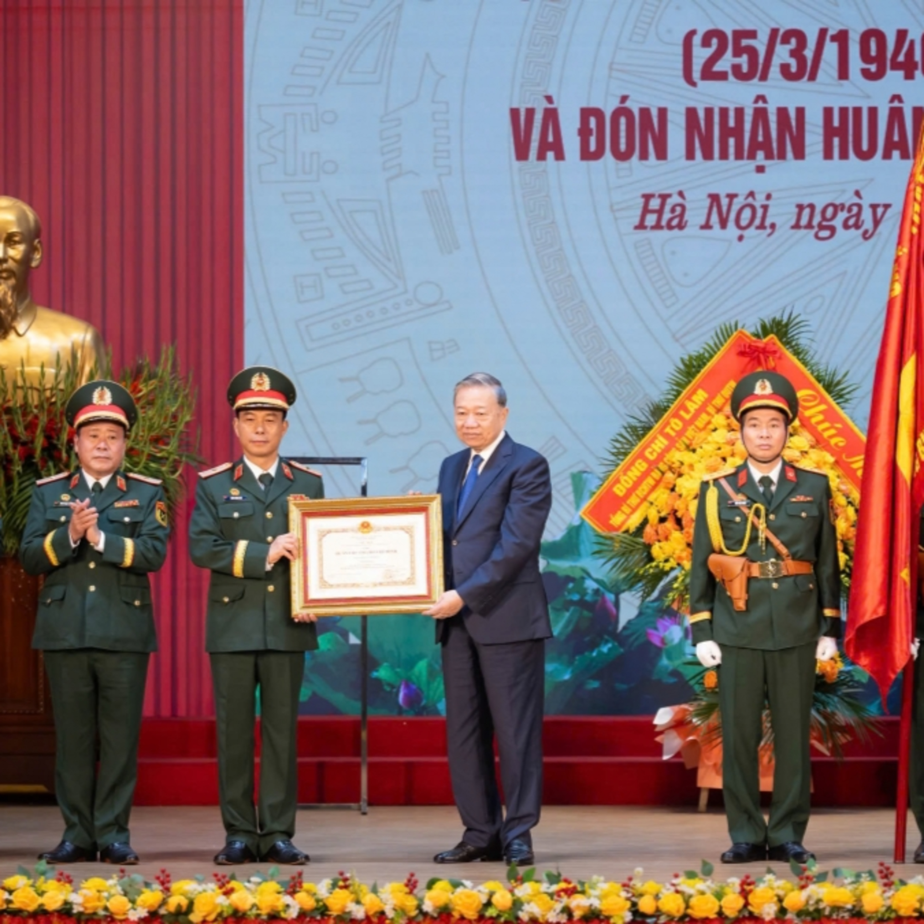 Thời sự 12h 22/3/2026: Tổng Bí thư Tô Lâm trao Huân chương Hồ Chí Minh tặng Binh chủng công binh