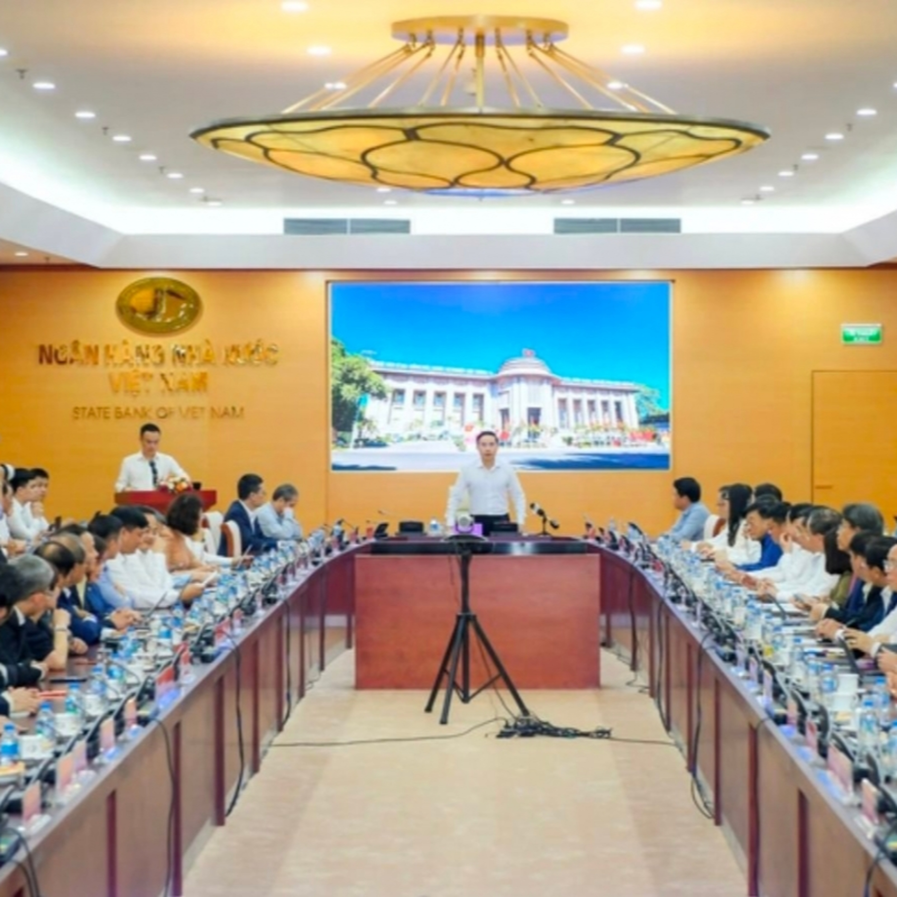 Thời sự 18h 10/4/2026: Ngân hàng đồng loạt cam kết giảm lãi suất sau cuộc họp với NHNN