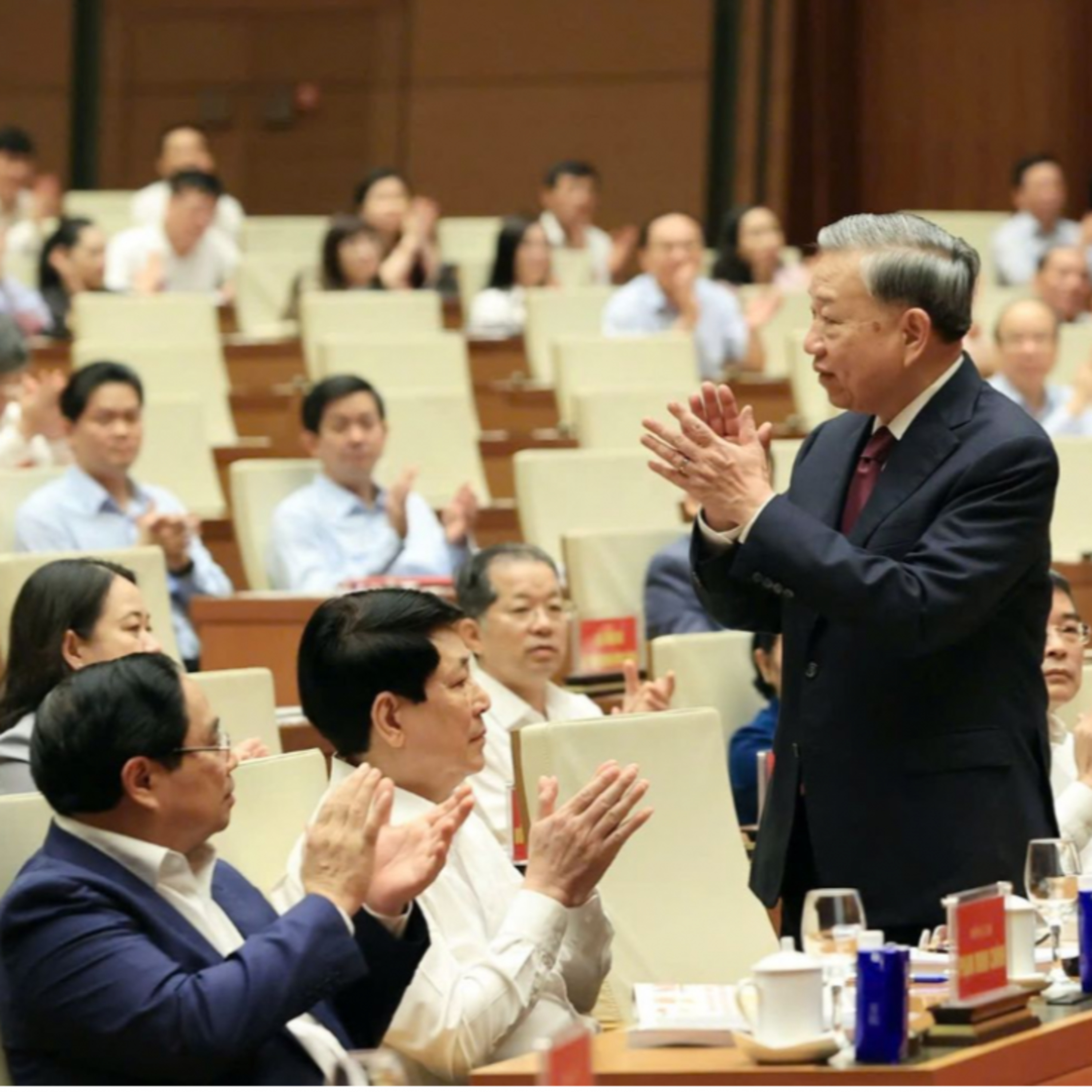 Thời sự 18h 13/4/2026:Gần 2,2 triệu đại biểu dự Hội nghị quán triệt Nghị quyết Trung ương 2 khóa XIV