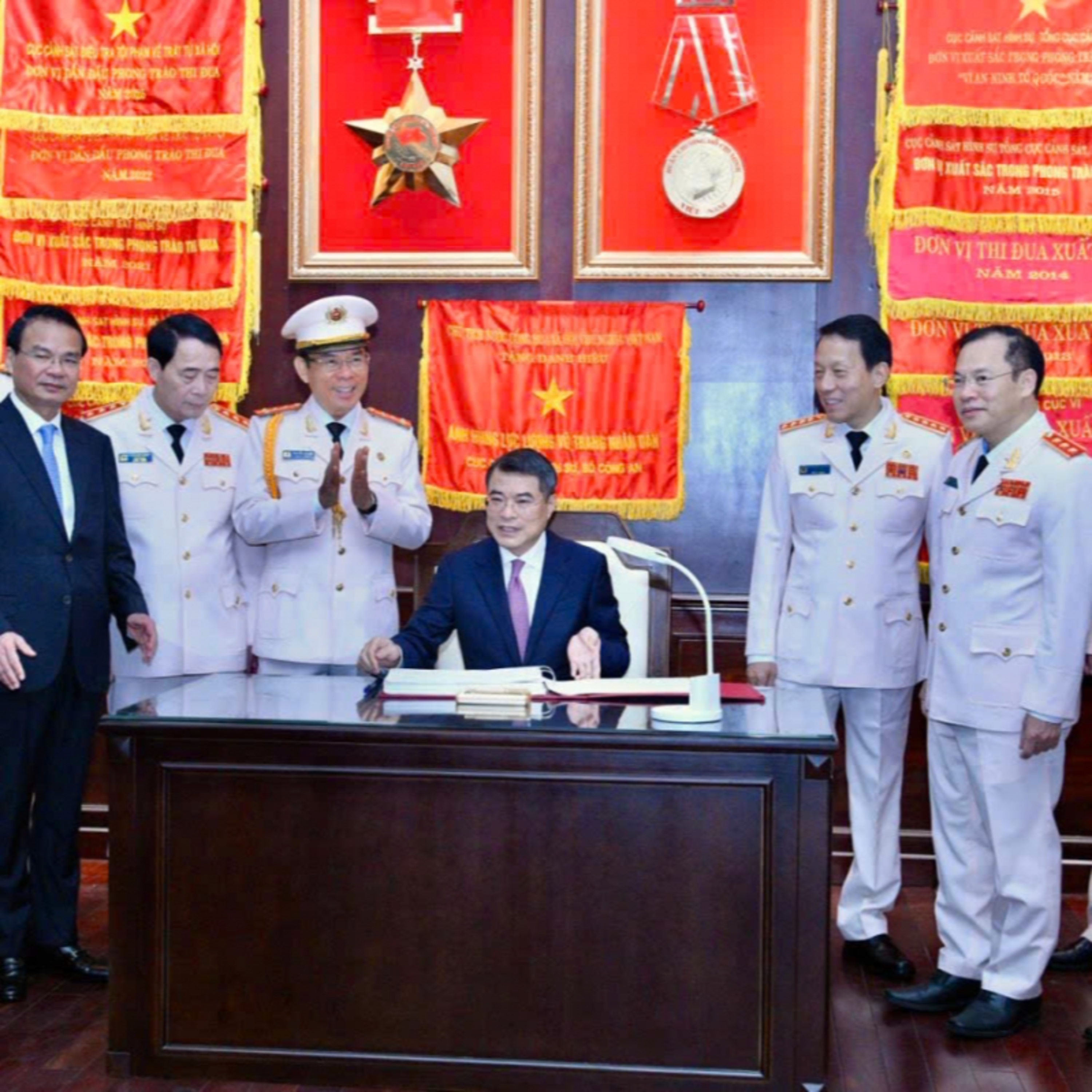 Thời sự 18h 18/4/2026: Thủ tướng Lê Minh Hưng dự lễ kỷ niệm 80 năm Cảnh sát hình sự