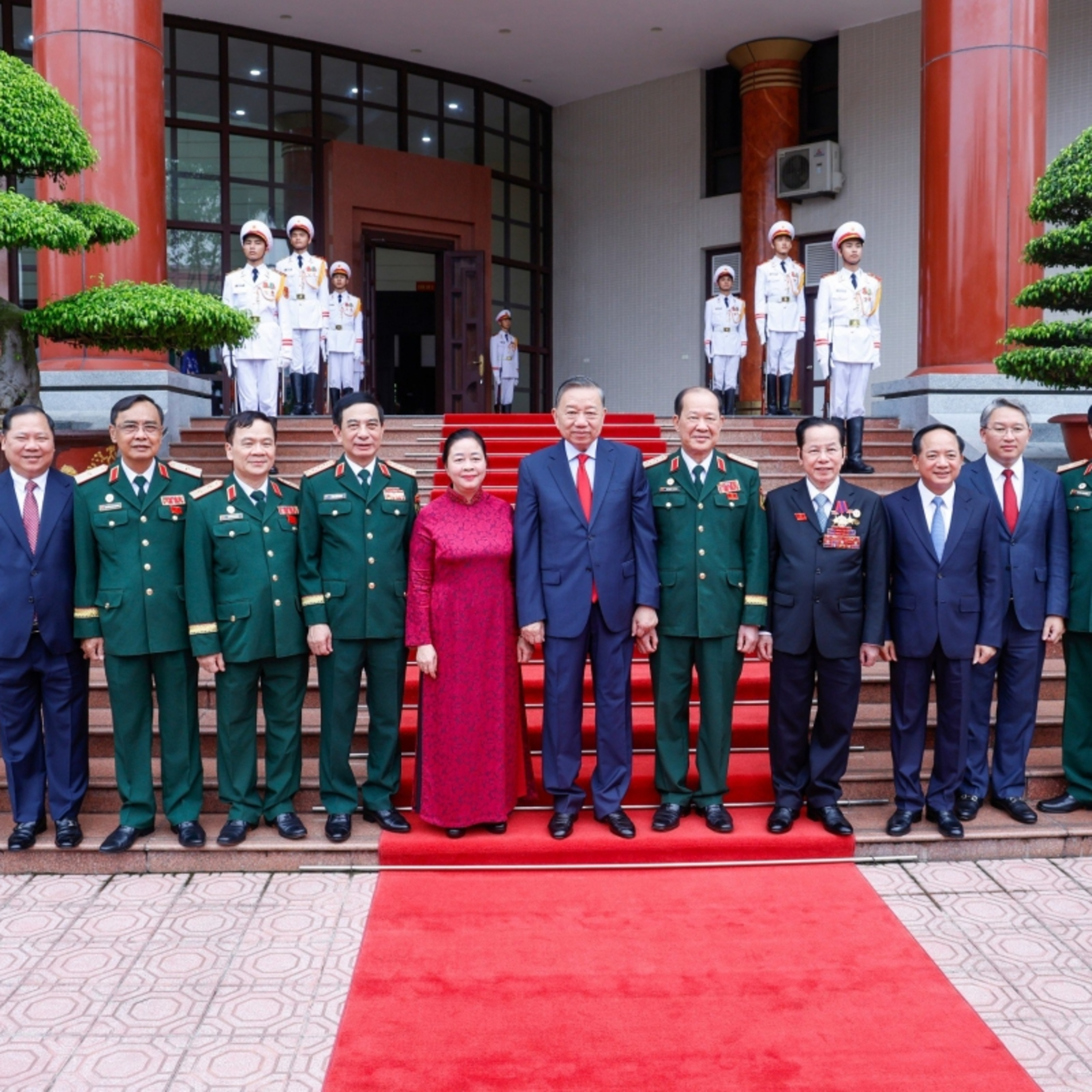 Thời sự 12h 17/6/2026: Tiếp tục làm sáng đẹp phẩm chất “Bộ đội Cụ Hồ” trong lòng Nhân dân