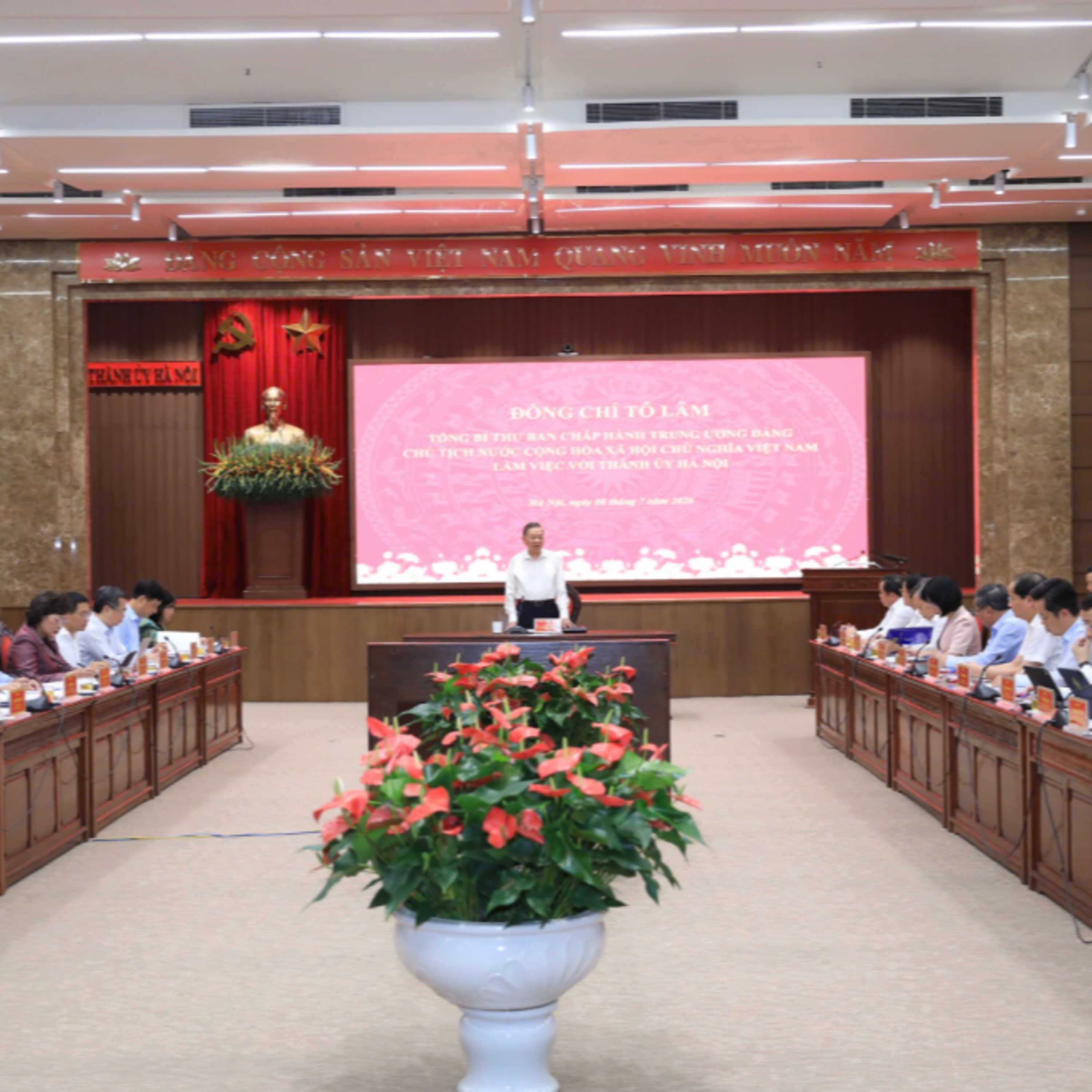 Thời sự 18h 8/7/2026: Tổng Bí thư, Chủ tịch nước Tô Lâm làm việc với Ban Thường vụ Thành uỷ Hà Nội episode artwork
