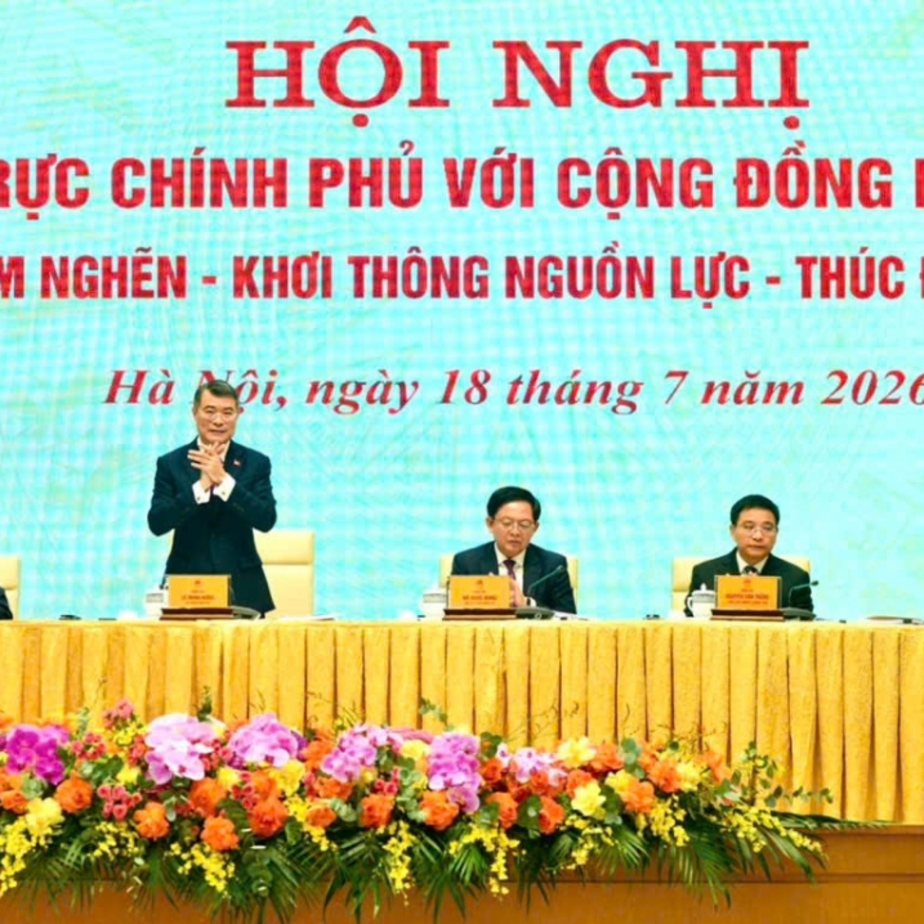 Thời sự 12h 18/7/2026: Chính phủ coi cộng đồng doanh nghiệp là đối tác tin cậy