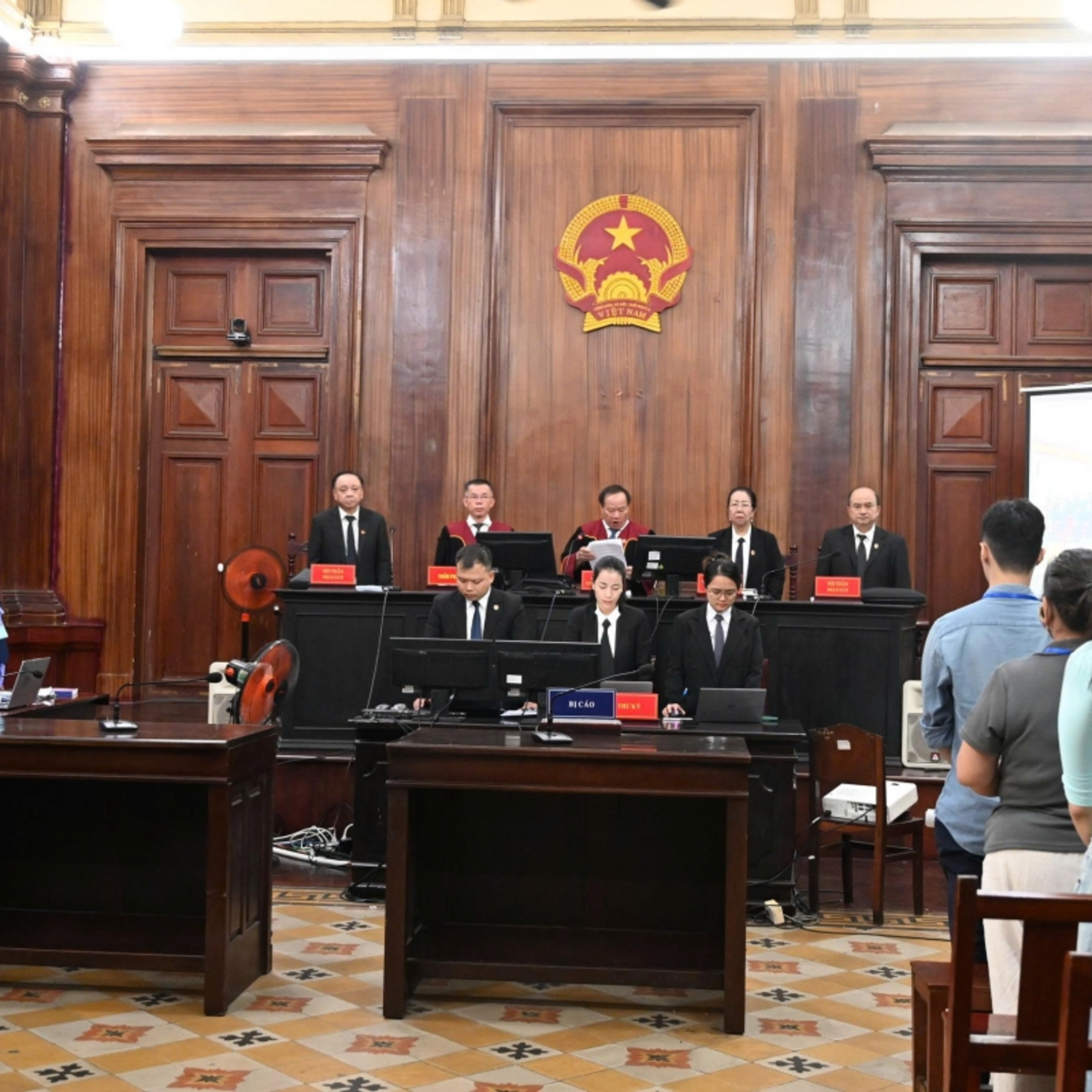 Thời sự 12h 17/8/2026: Xét xử sơ thẩm 227 bị cáo trong vụ án ma túy từ vụ 4 nữ tiếp viên hàng không