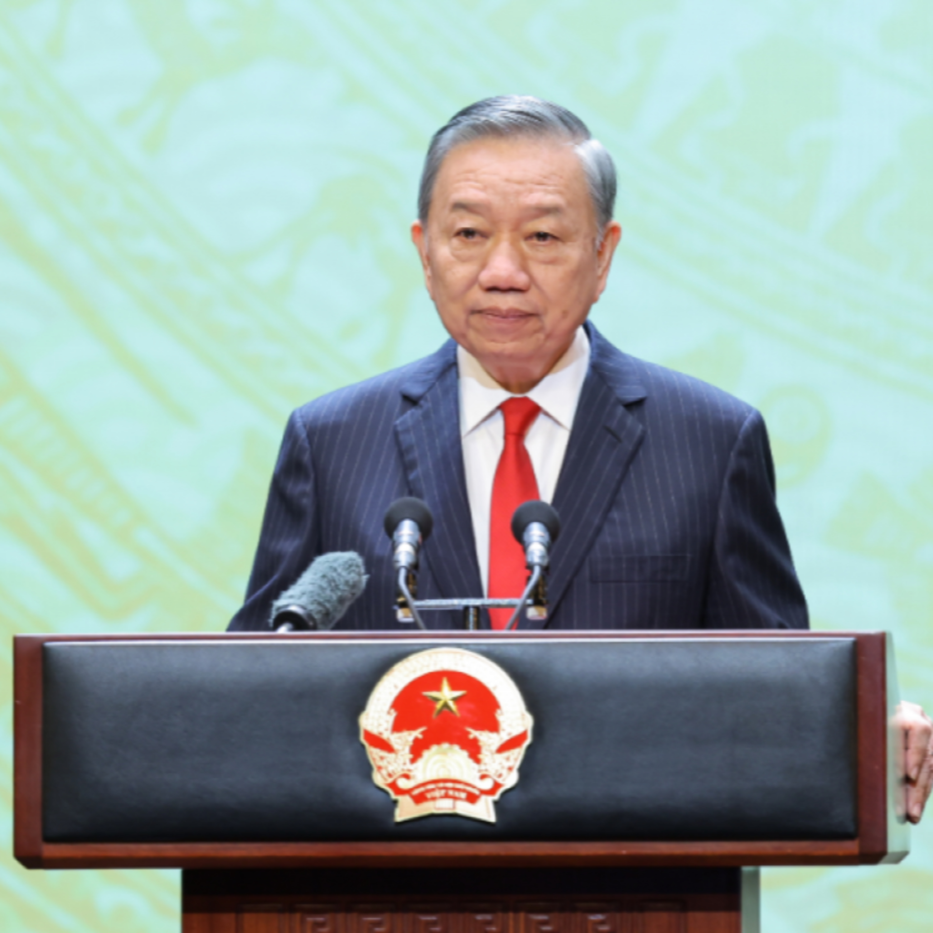 Thời sự 18h 30/8/2026: Bộ Chính trị ban hành Nghị quyết về Chiến lược công tác tư tưởng