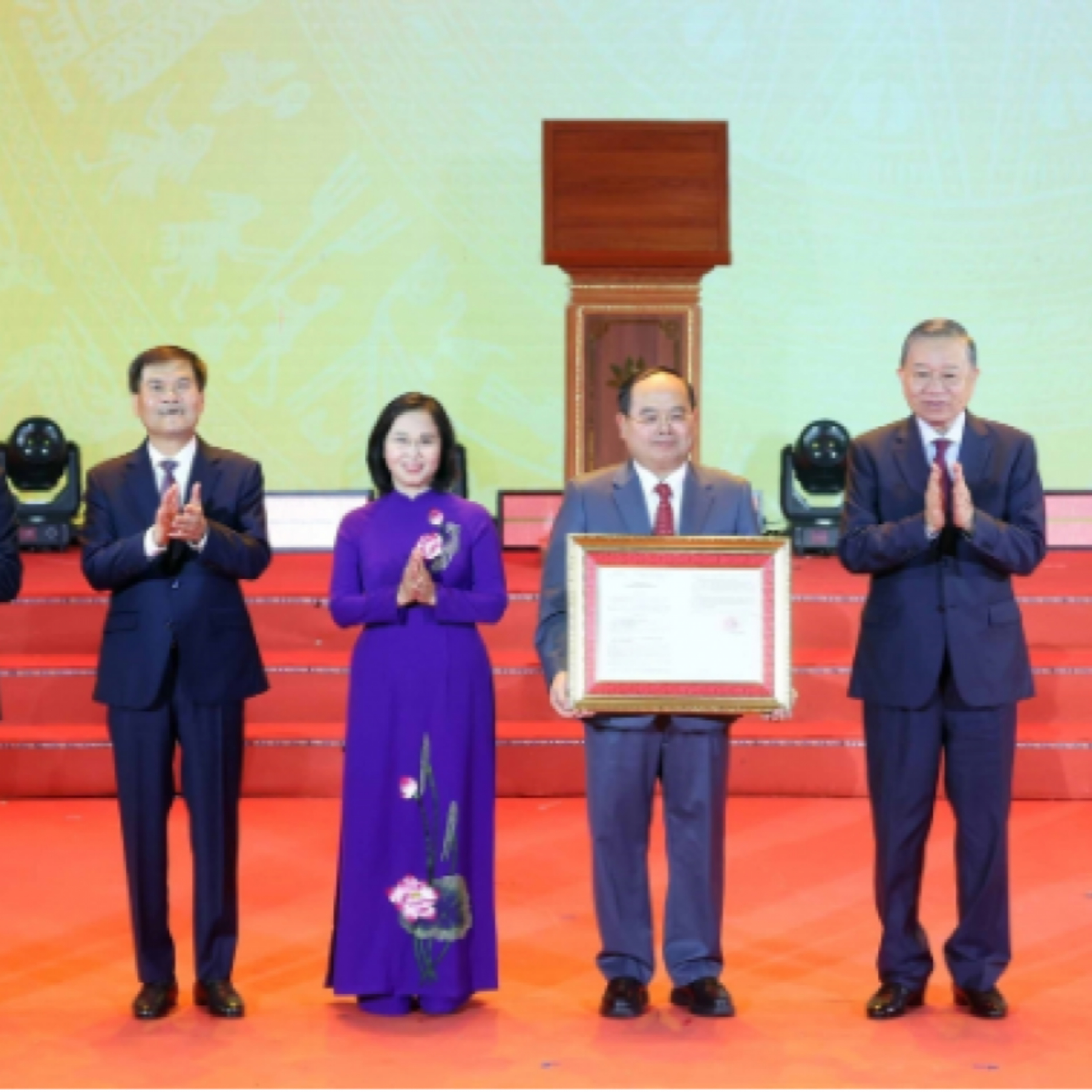Thời sự 12h 1/9/2026: Từ hôm nay, Quảng Ninh trở thành thành phố thứ 8 của Việt Nam