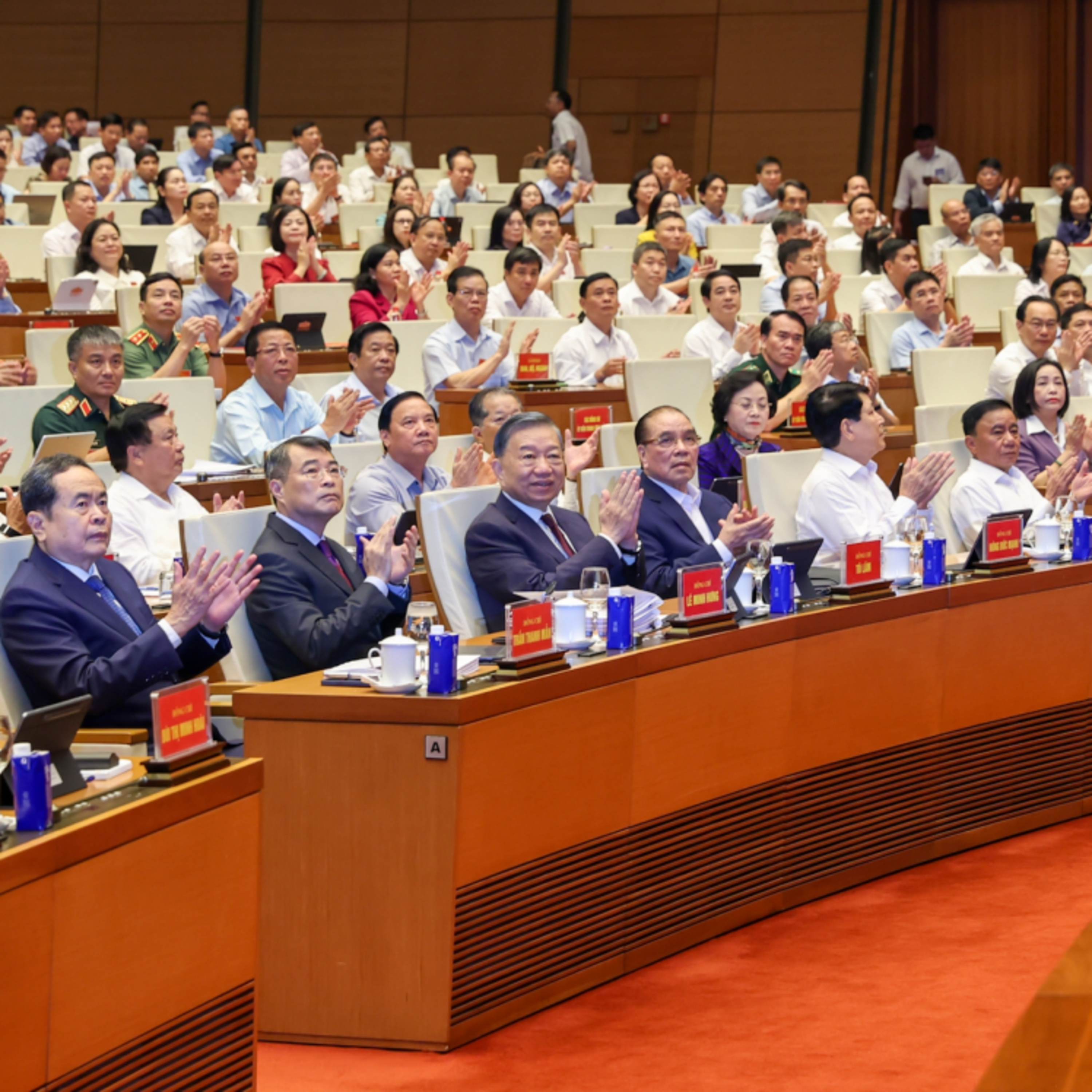 Thời sự 12h 3/9/2026: Bộ Chính trị, Ban Bí thư tổ chức Hội nghị quán triệt một số nghị quyết, chỉ thị