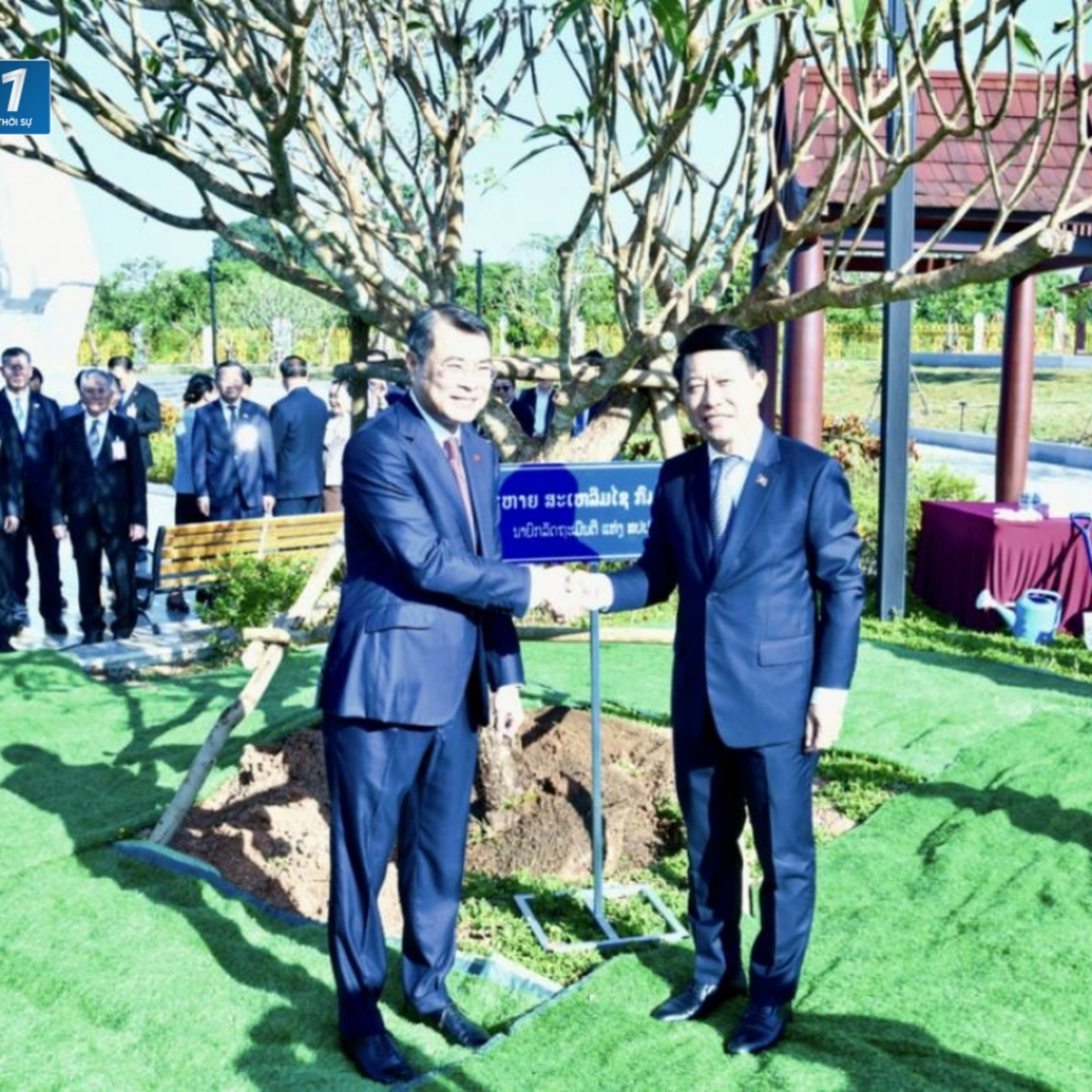 Thời sự 12h 9/10/2026: Thủ tướng Lê Minh Hưng trồng cây lưu niệm tại Công viên Hữu nghị Lào - Việt