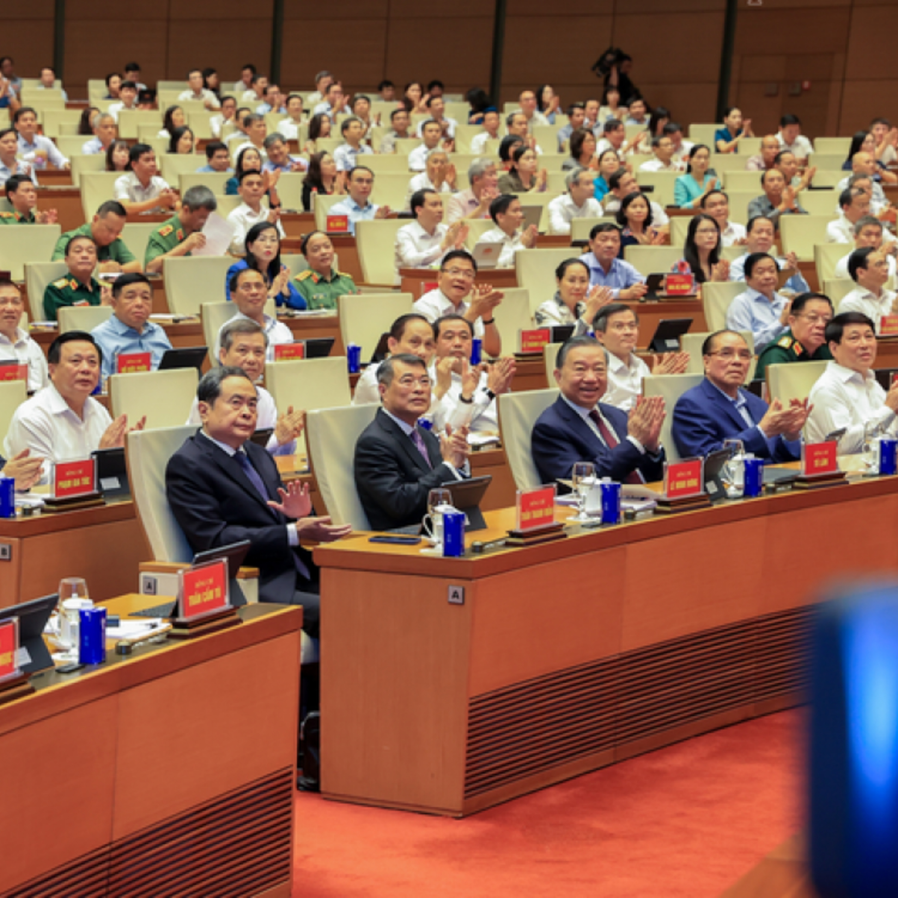 Thời sự 12h 16/10/2026: Hội nghị toàn quốc quán triệt, triển khai thực hiện Nghị quyết Trung ương 4 episode artwork