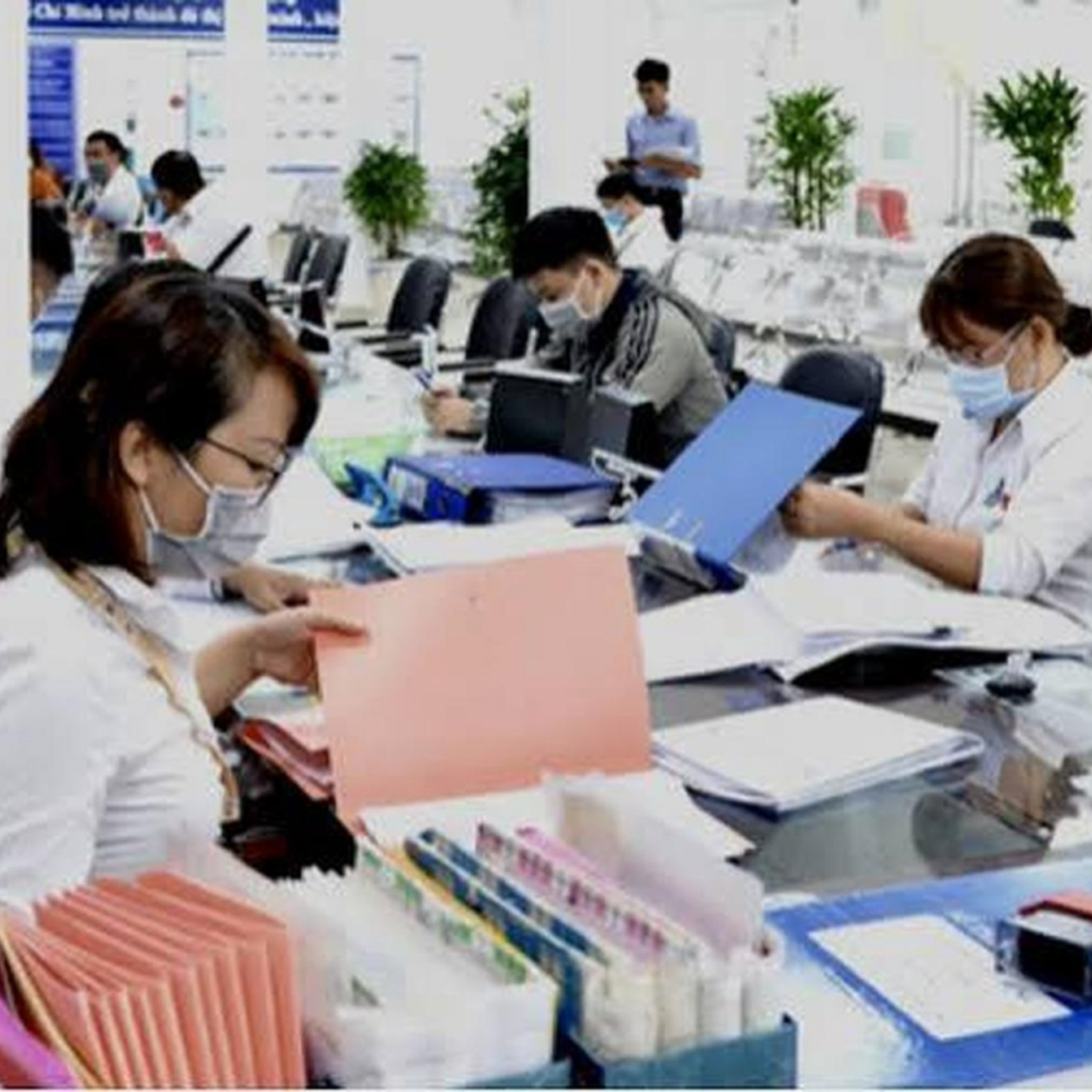 Thời sự 12h 25/10/2026: Hoàn thiện vị trí việc làm, xây dựng phương án biên chế giai đoạn 2027–2031