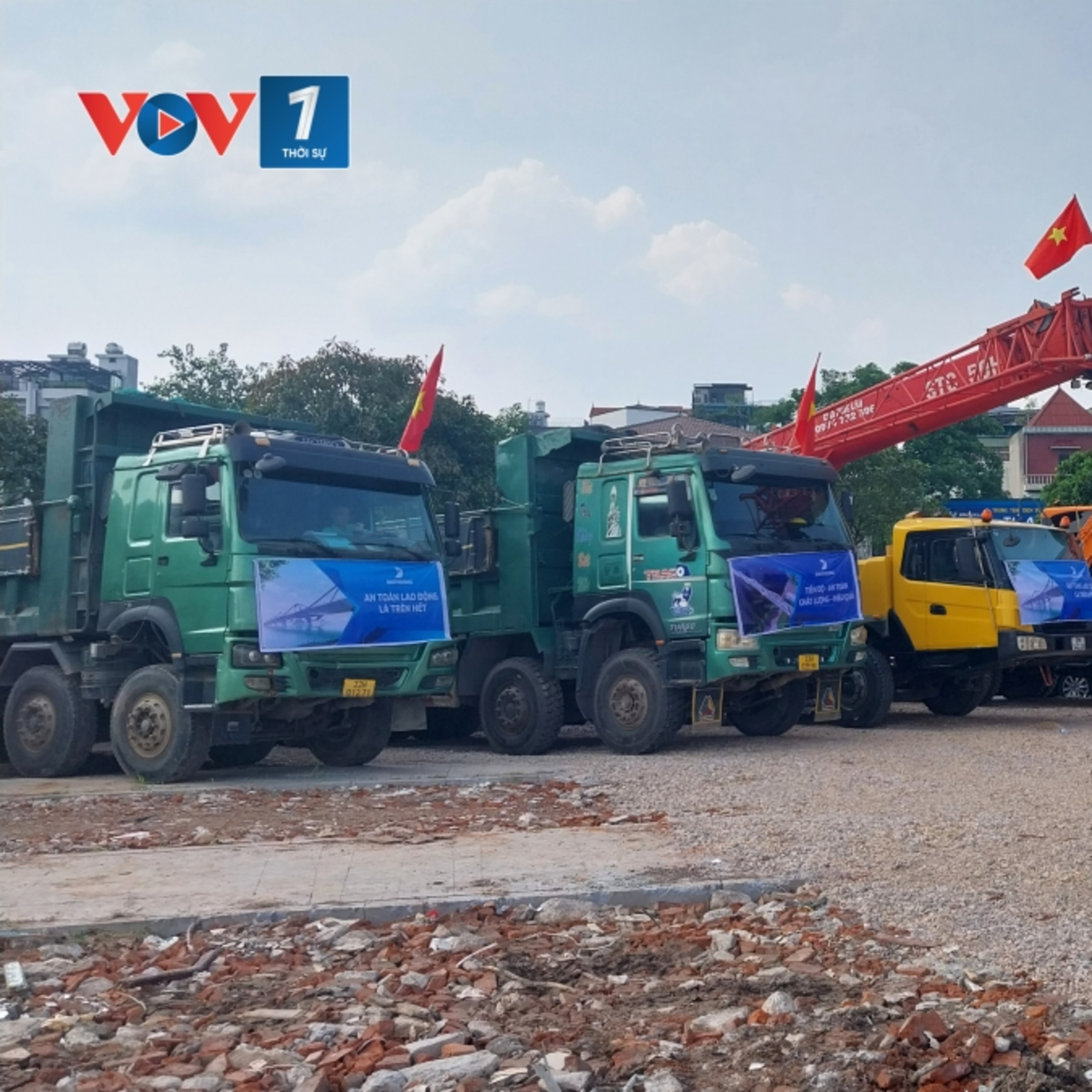 Tin trong nước - Hà Nội: Khởi công cầu Trần Hưng Đạo