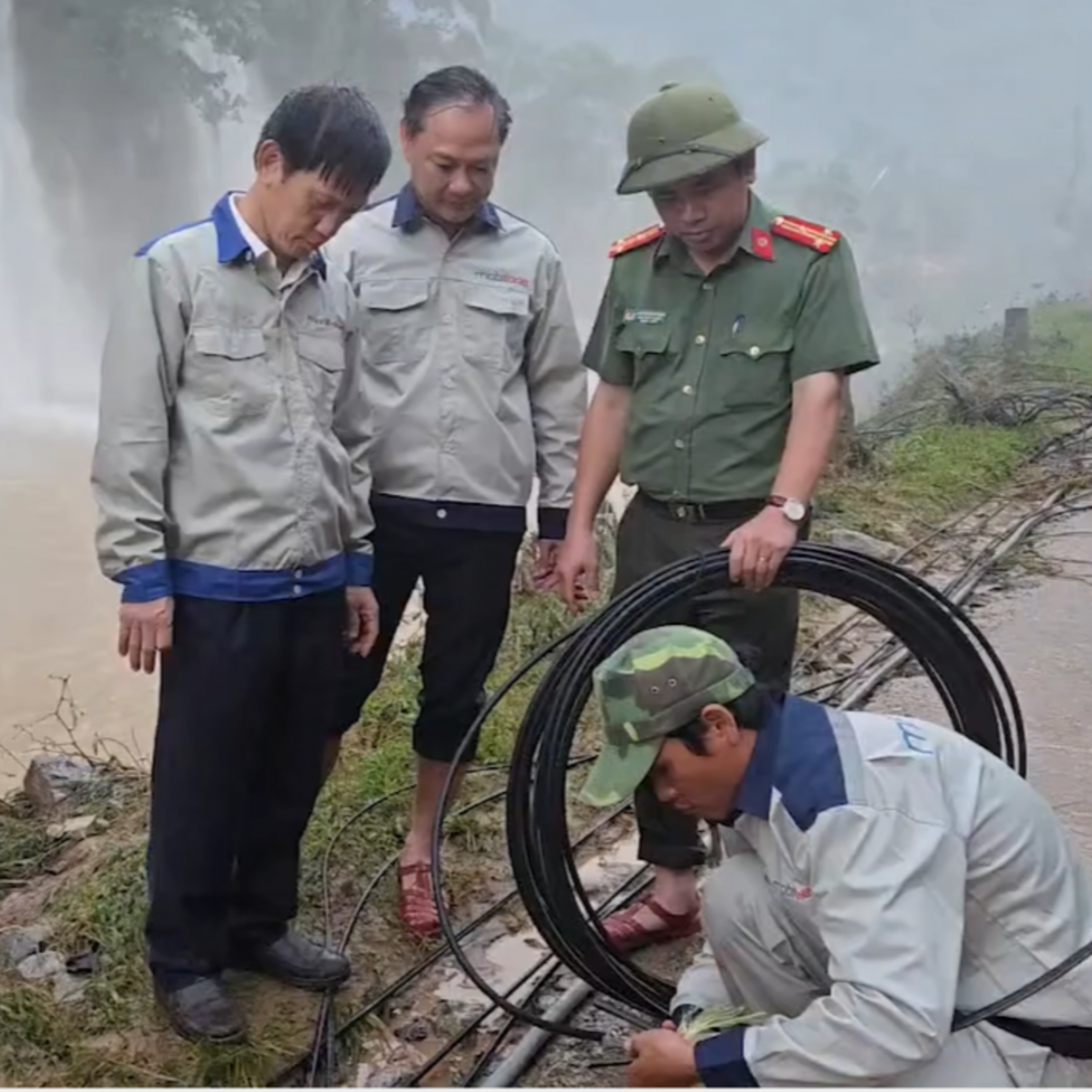 Tin trong nước - Đảm bảo thông suốt, an toàn thông tin cho bà con vùng lũ