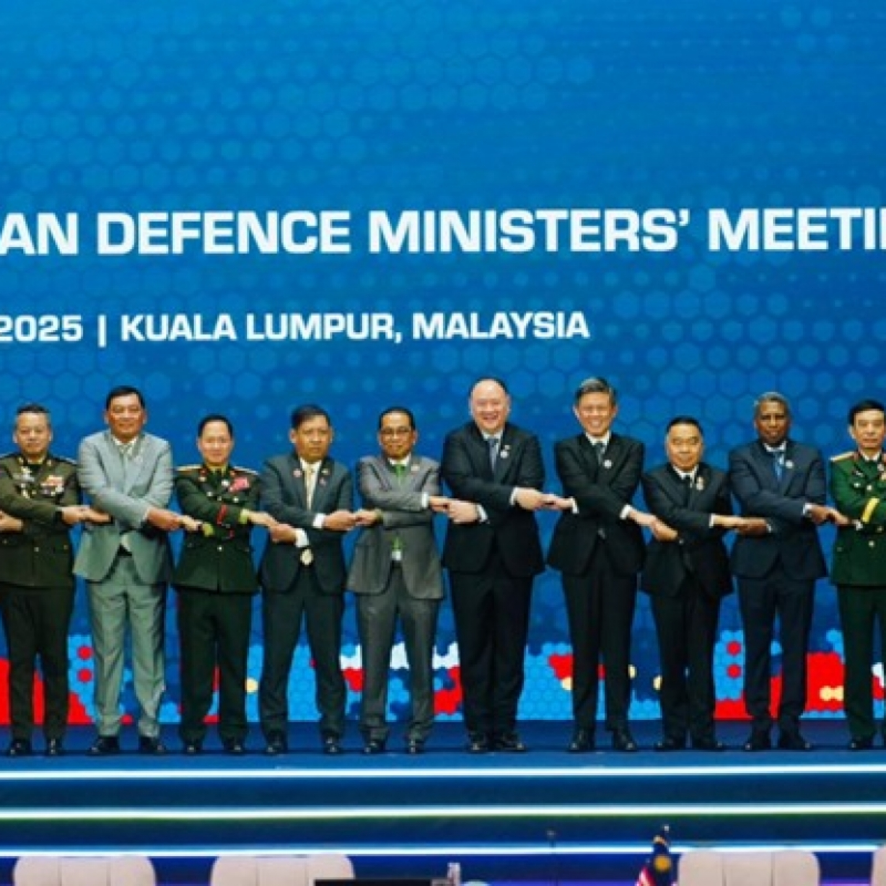 Tin quốc tế - Khai mạc Hội nghị Bộ trưởng Quốc phòng ASEAN mở rộng lần thứ 12 (ADMM+12)