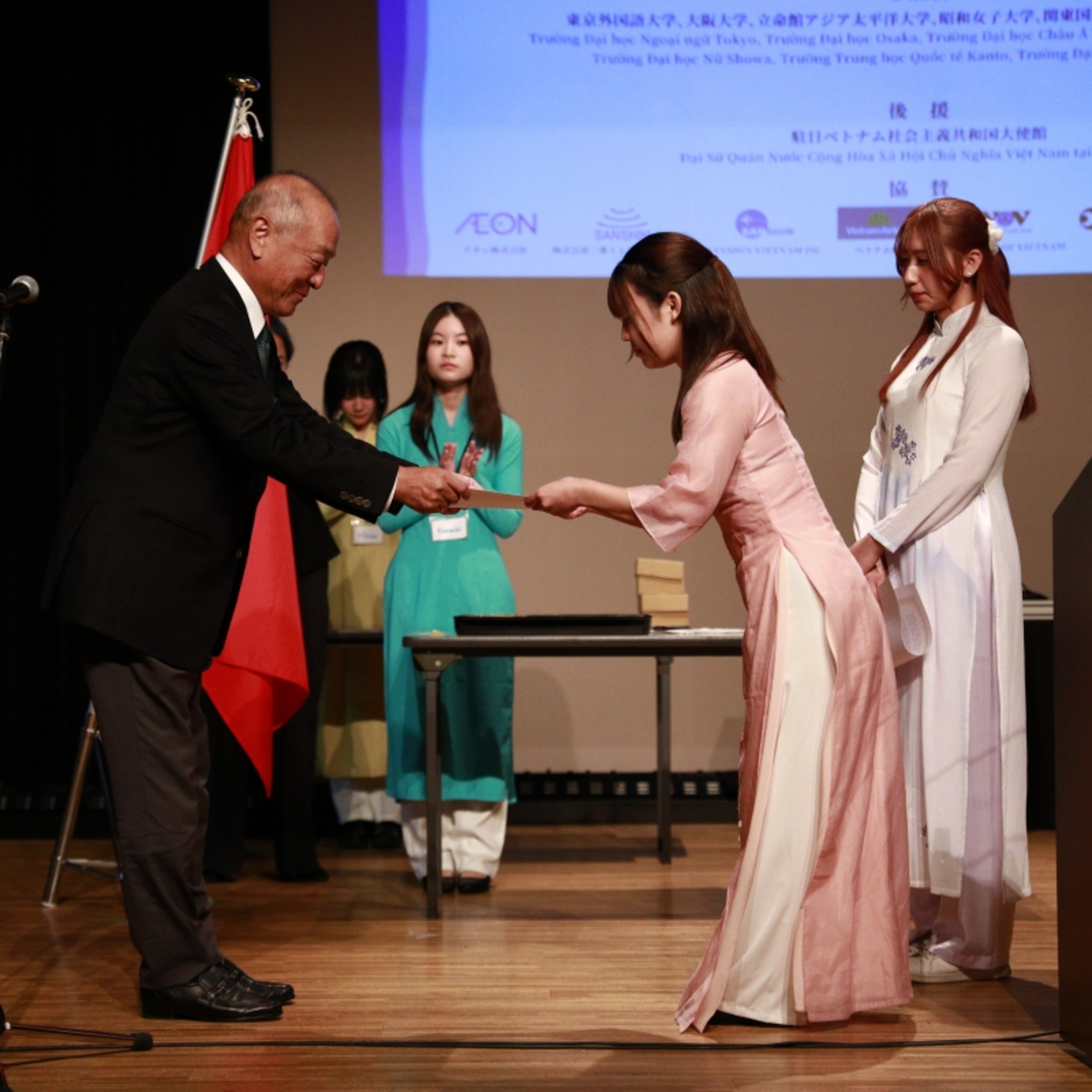 Tin quốc té - Đại học ngoại ngữ Kanda – Nhật Bản tiếp nối hành trình phổ biến tiếng Việt