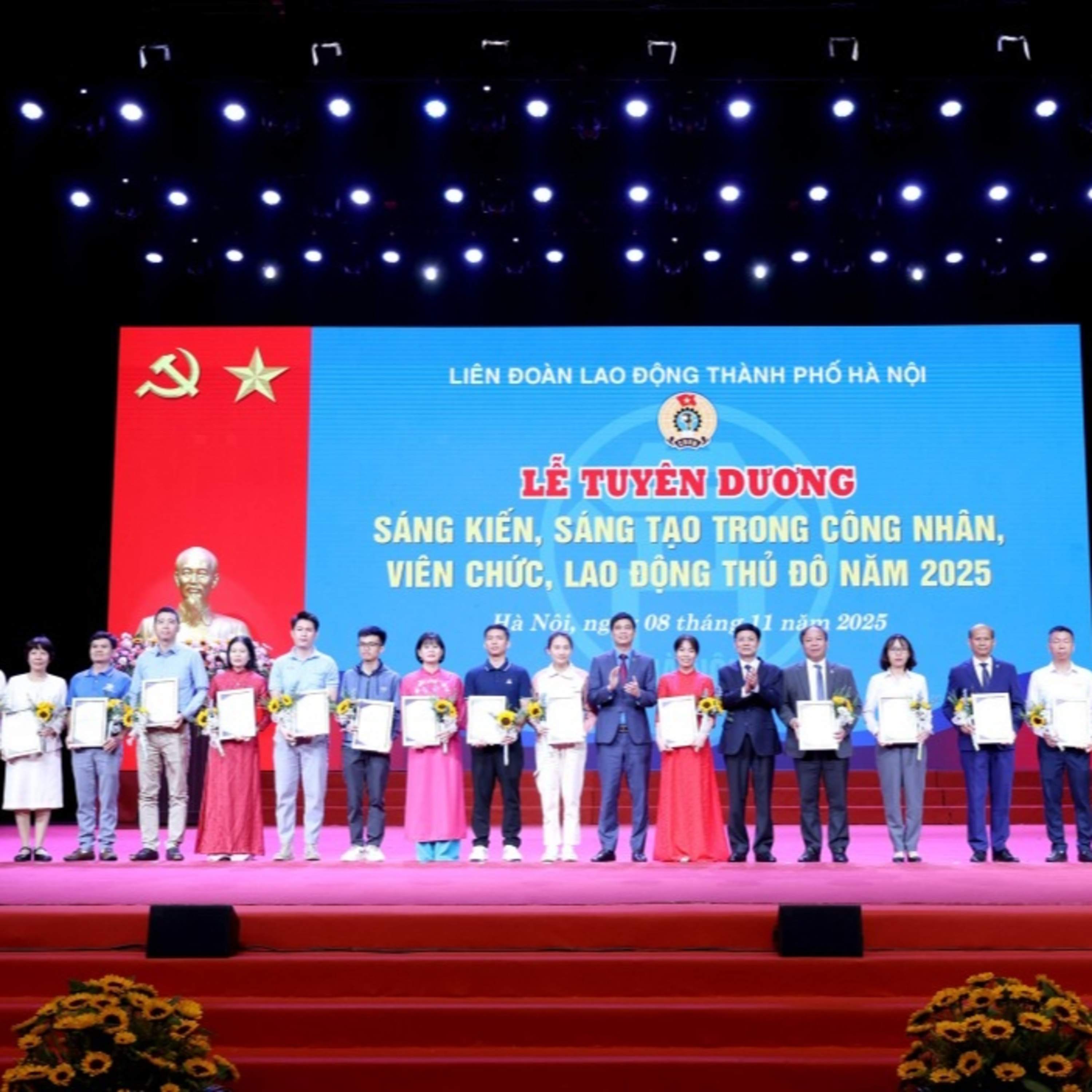 Tin trong nước - Trao giải Hội thi thợ giỏi & tuyên dương “Sáng kiến, sáng tạo trong công nhân, viên chức, lao động"