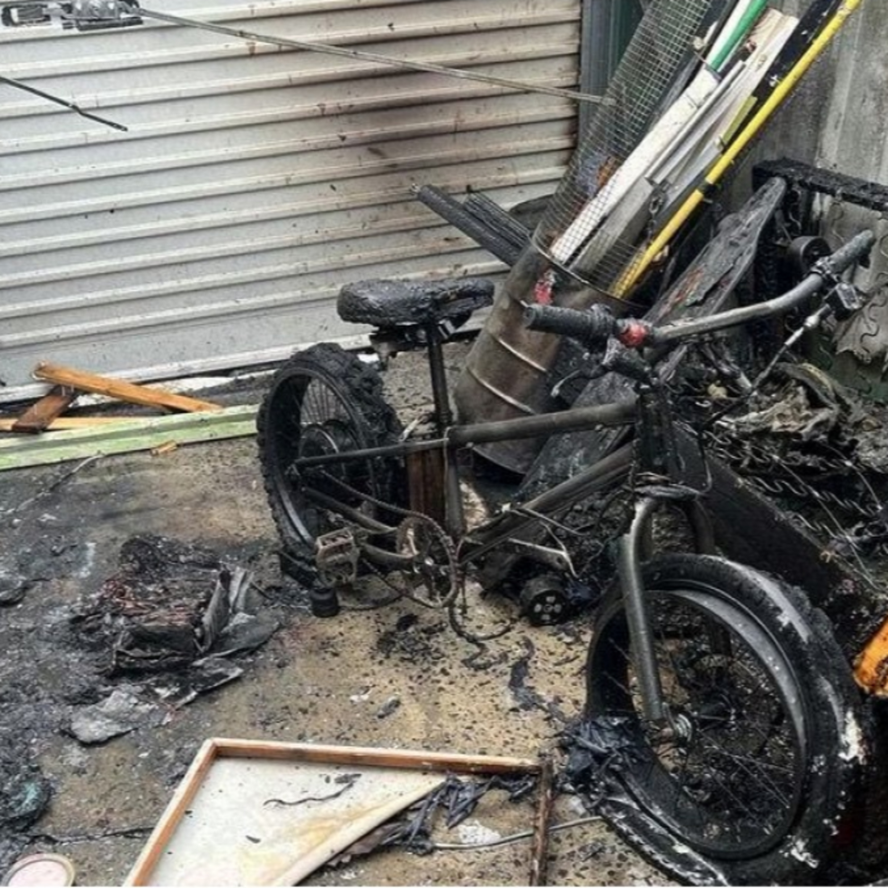 Tin quốc tế - Australia đưa ra biện pháp hạn chế các vụ cháy xe đạp điện