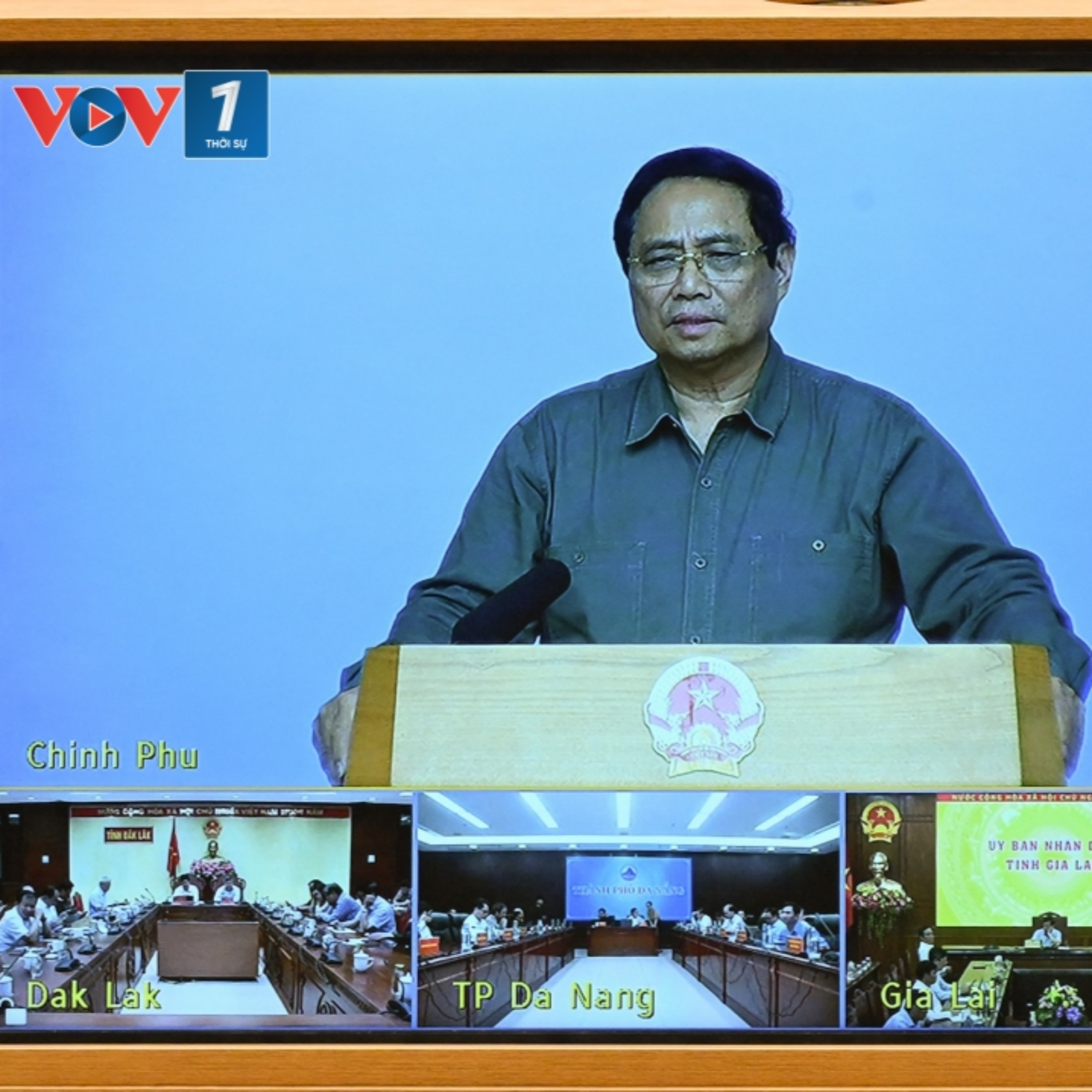 Tin trong nước - Thủ tướng: Nhanh chóng khôi phục sản xuất kinh doanh, ổn định đời sống nhân dân tại miền Trung