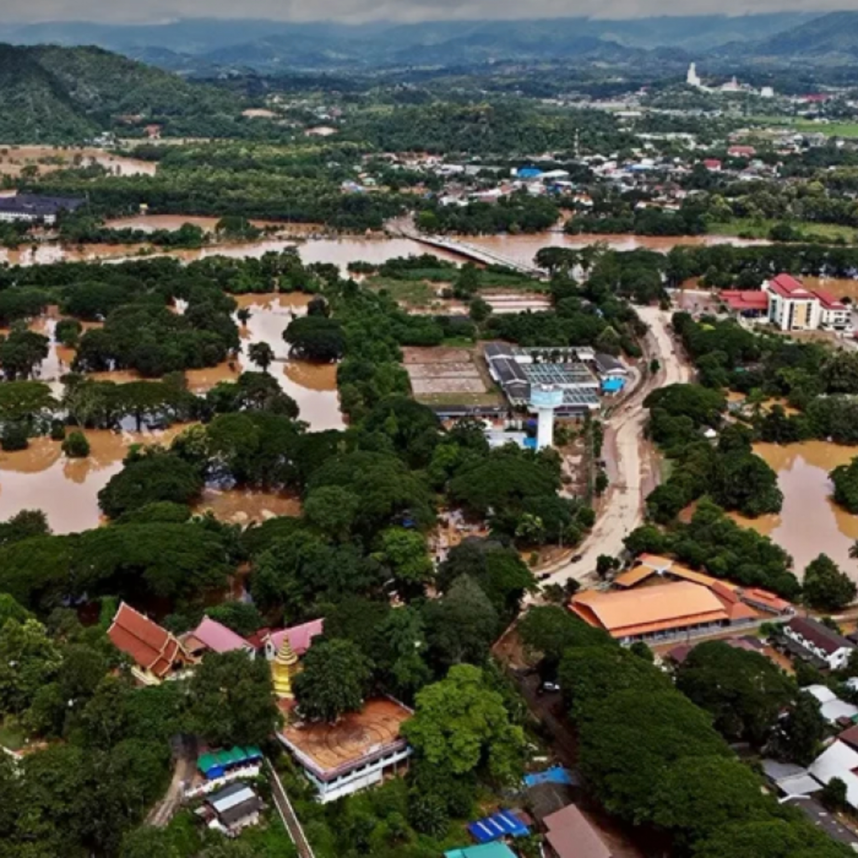 Tin quốc tế - Lũ lụt tại Thái Lan gia tăng nghiêm trọng: Đẩy mạnh sơ tán, cứu hộ tại tỉnh Songkhla