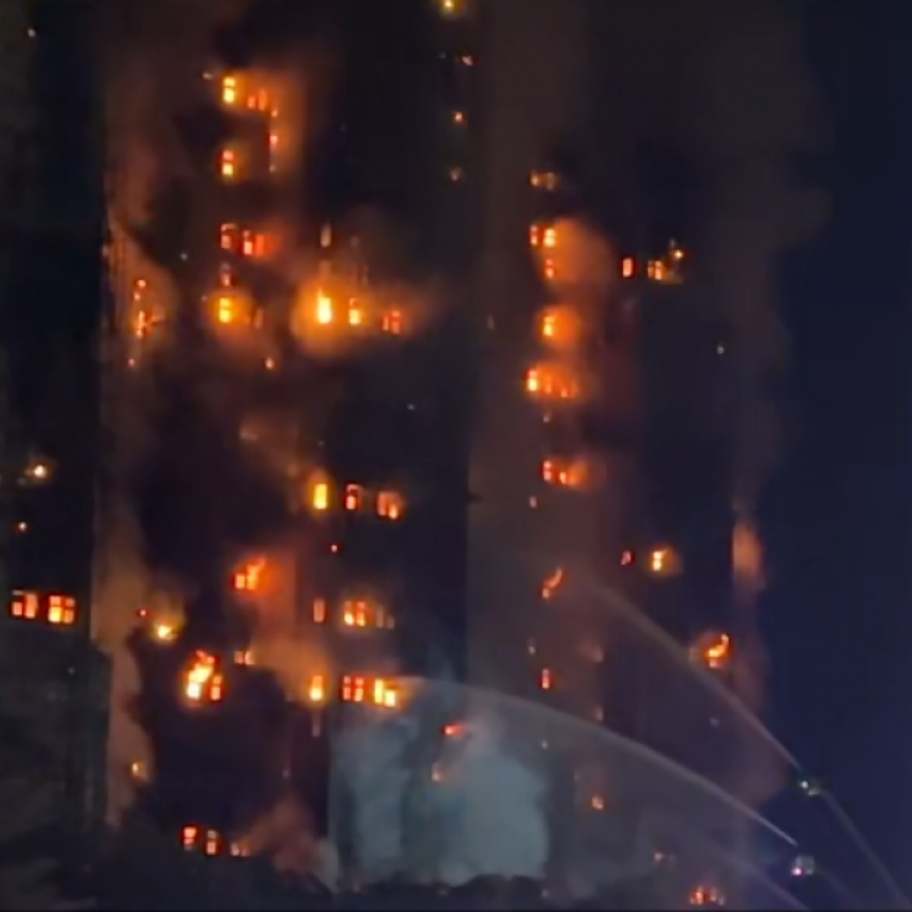 Tin quốc tế - Cháy lớn ở Hong Kong (Trung Quốc), ít nhất 13 người thiệt mạng