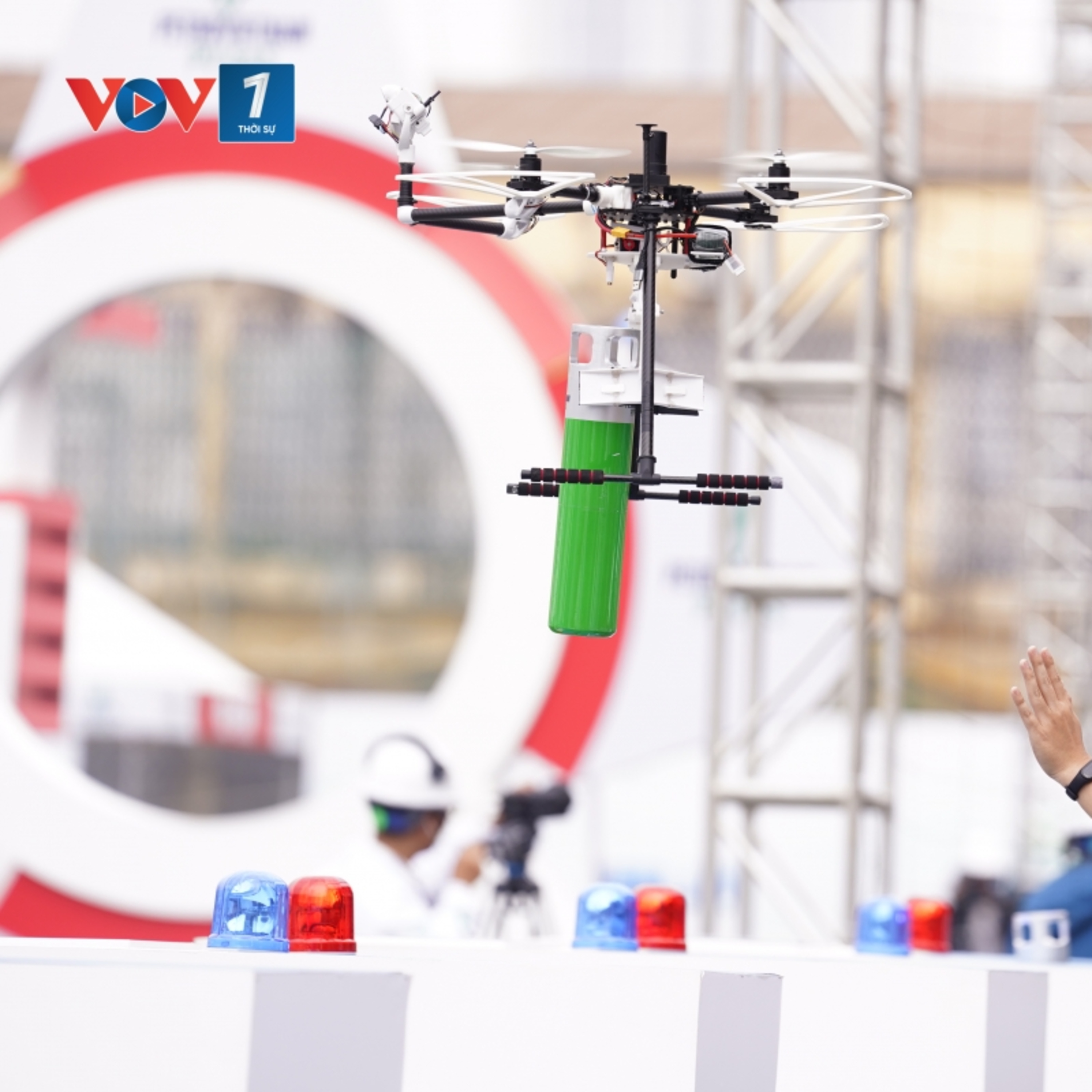 Tin trong nước - Trao giải cuộc thi Sáng tạo UAV Cup PV GAS 2025 - Vùng trời quê hương