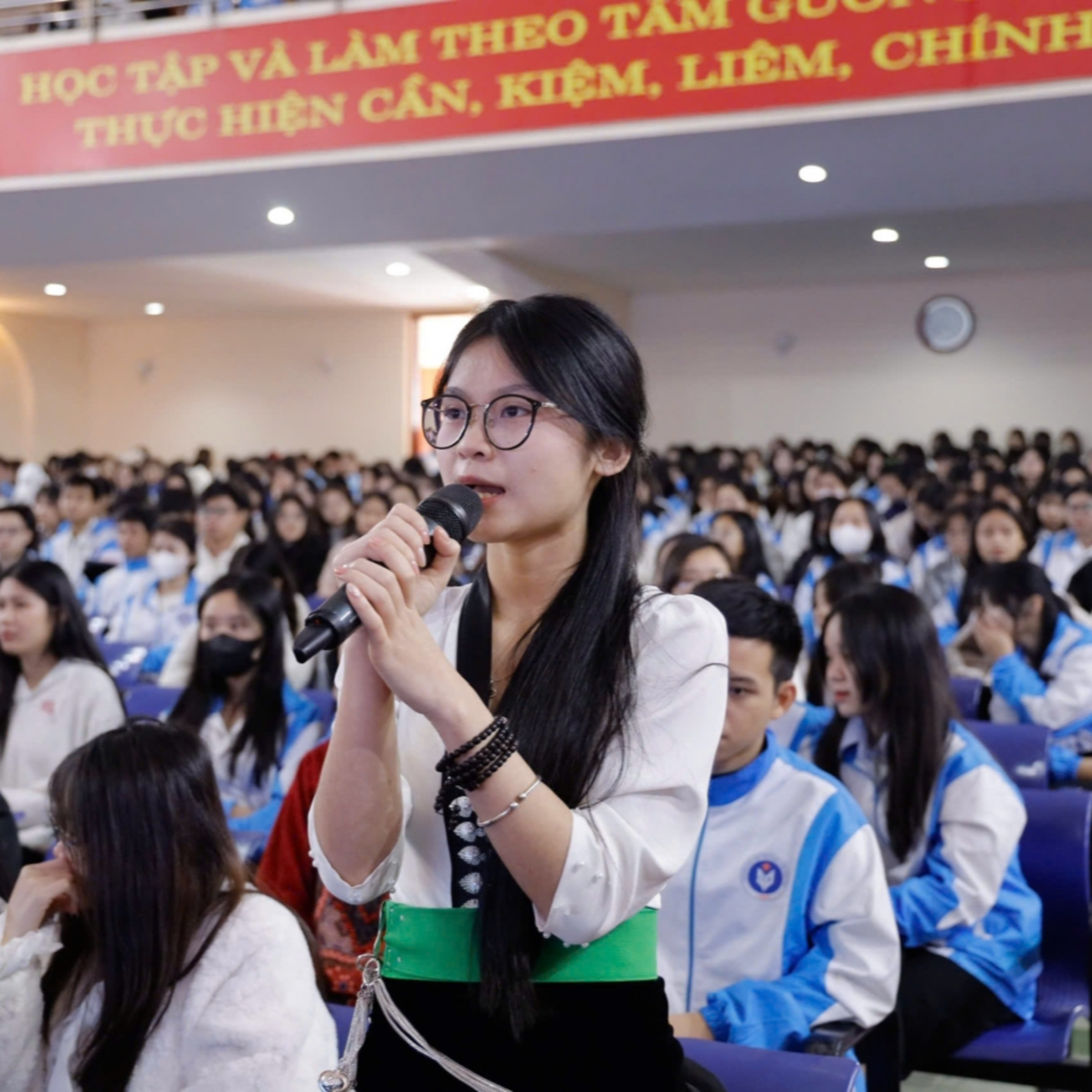 Tin trong nước - Thắp sáng tương lai - chung tay xoá bỏ rào cản giới