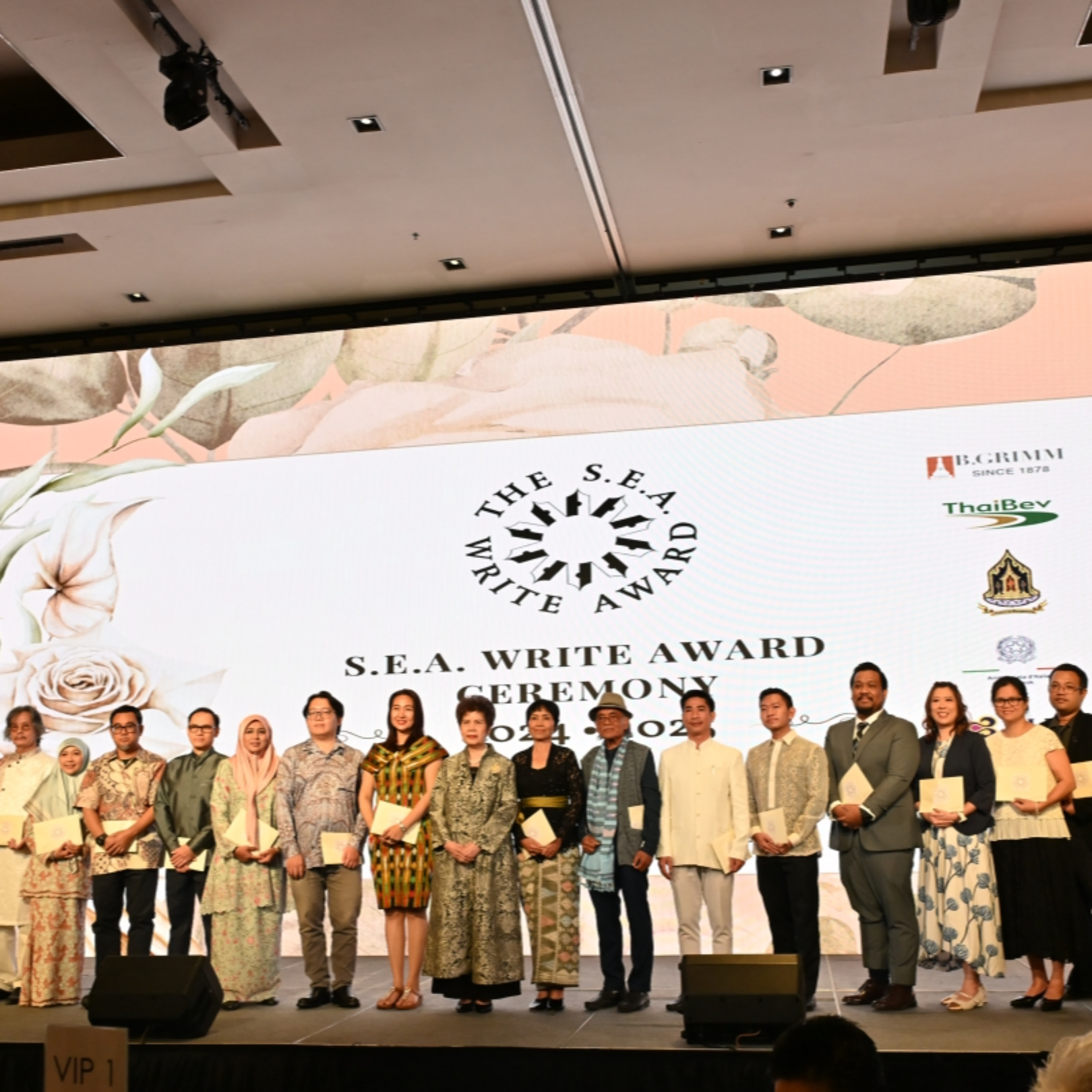 Tin quốc tế - SEA Write 2024–2025: Dấu ấn văn chương Việt tại giải thưởng văn học lớn nhất ASEAN