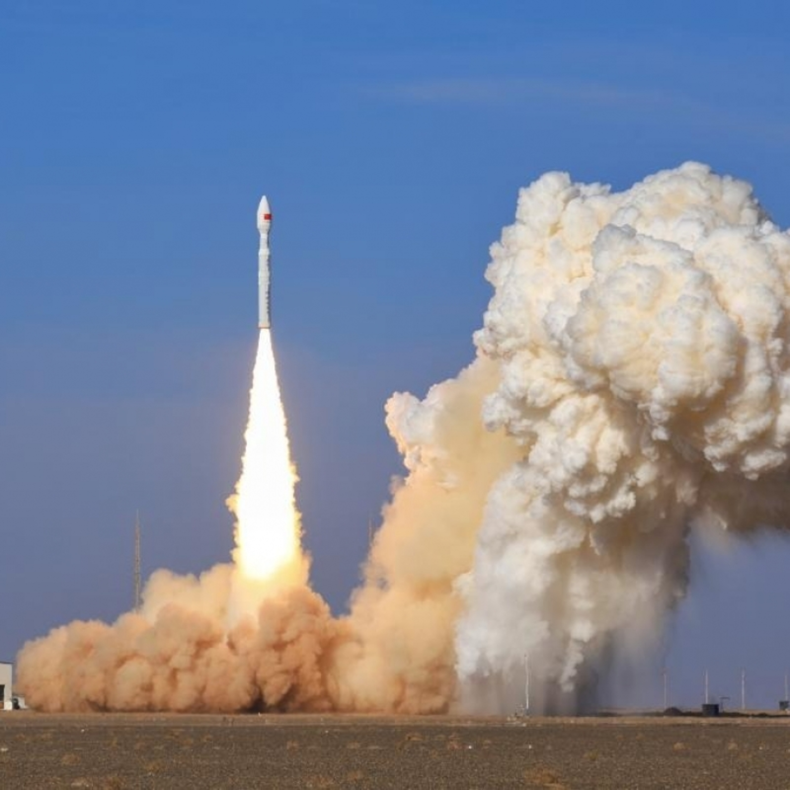 Tin quốc tế - Vệ tinh Trung Quốc và Mỹ lại suýt va chạm