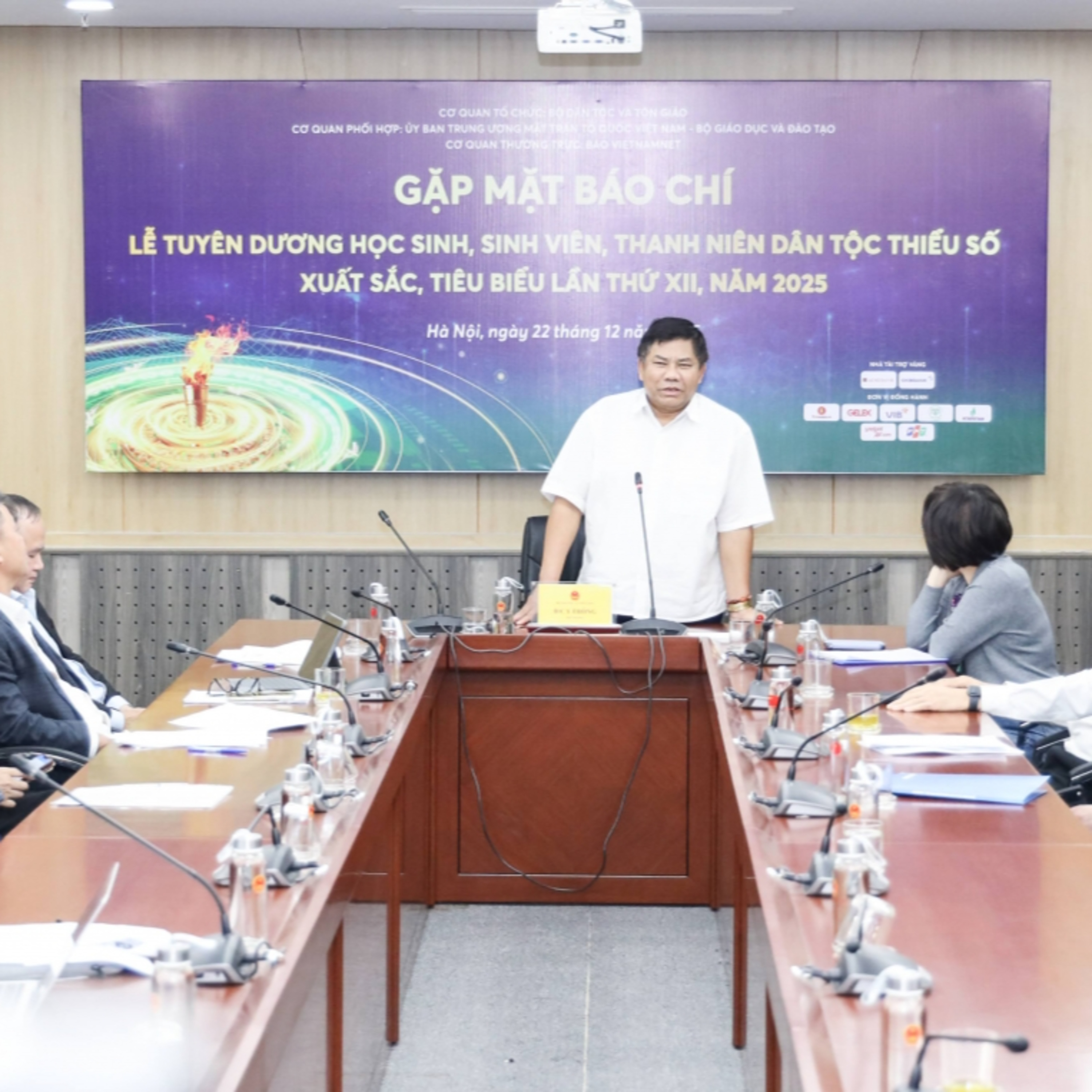 Tin trong nước - Tuyên dương học sinh, sinh viên, thanh niên dân tộc thiểu số xuất sắc, tiêu biểu năm 2025