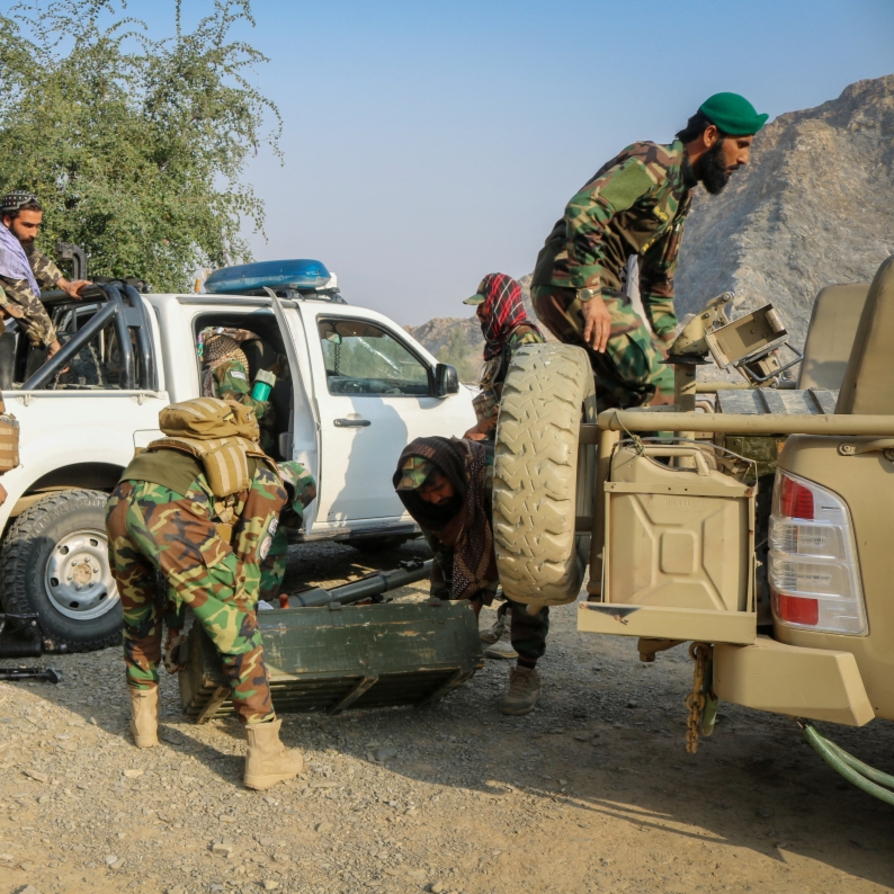 Tin quốc tế - Cộng đồng quốc tế kêu gọi Pakistan và Afghanistan kiềm chế