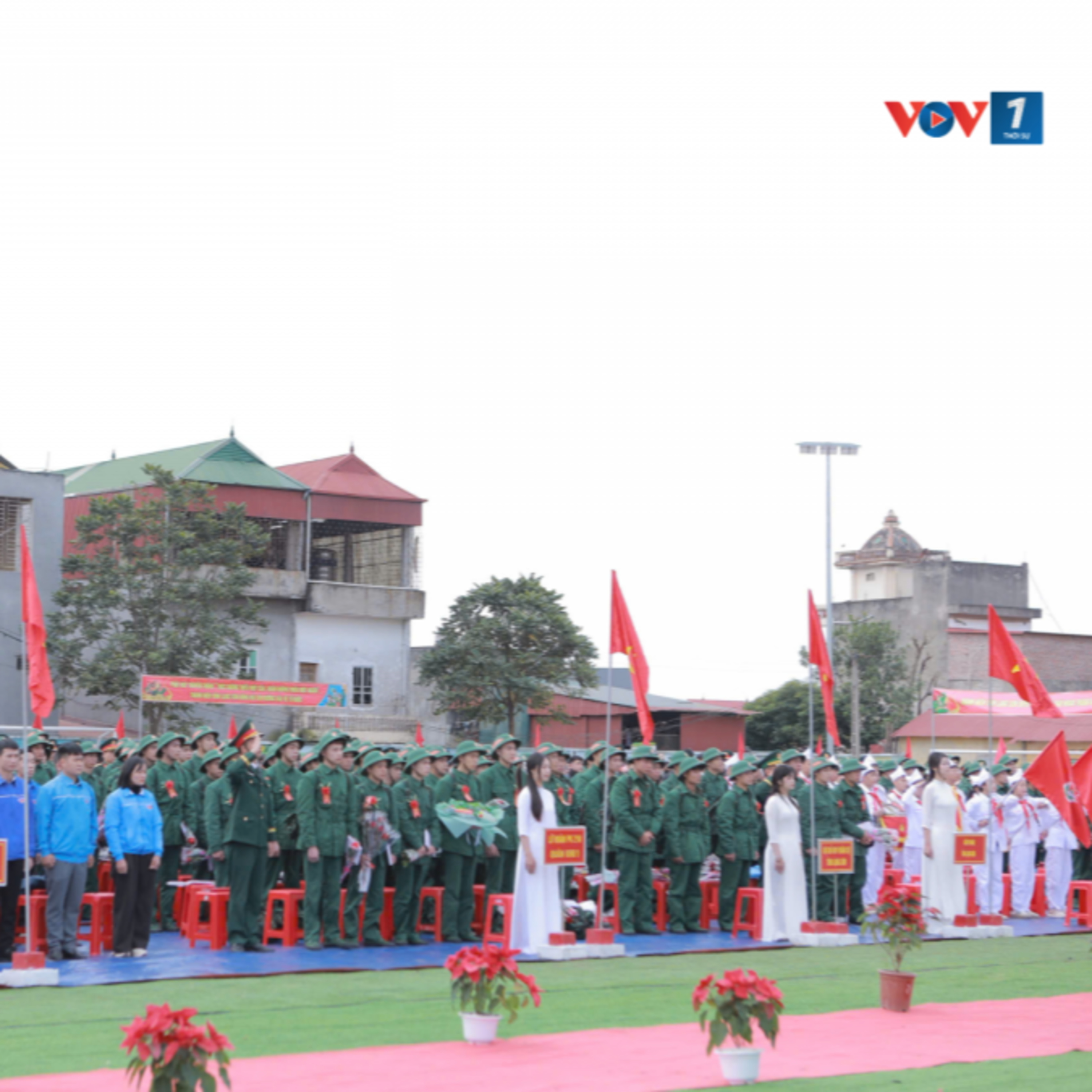 Tin trong nước - Lạng Sơn: Hơn 1.600 thanh niên lên đường nhập ngũ