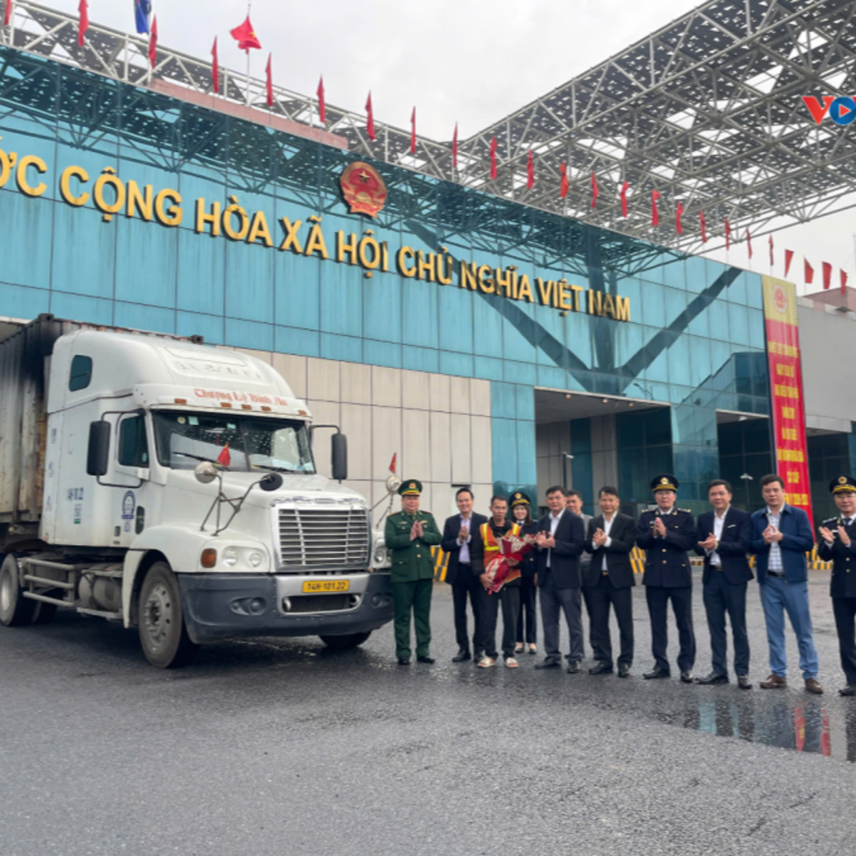 Tin trong nước - Quảng Ninh: Thí điểm thông quan hàng hóa vào cuối tuần tại Cửa khẩu Bắc Luân II