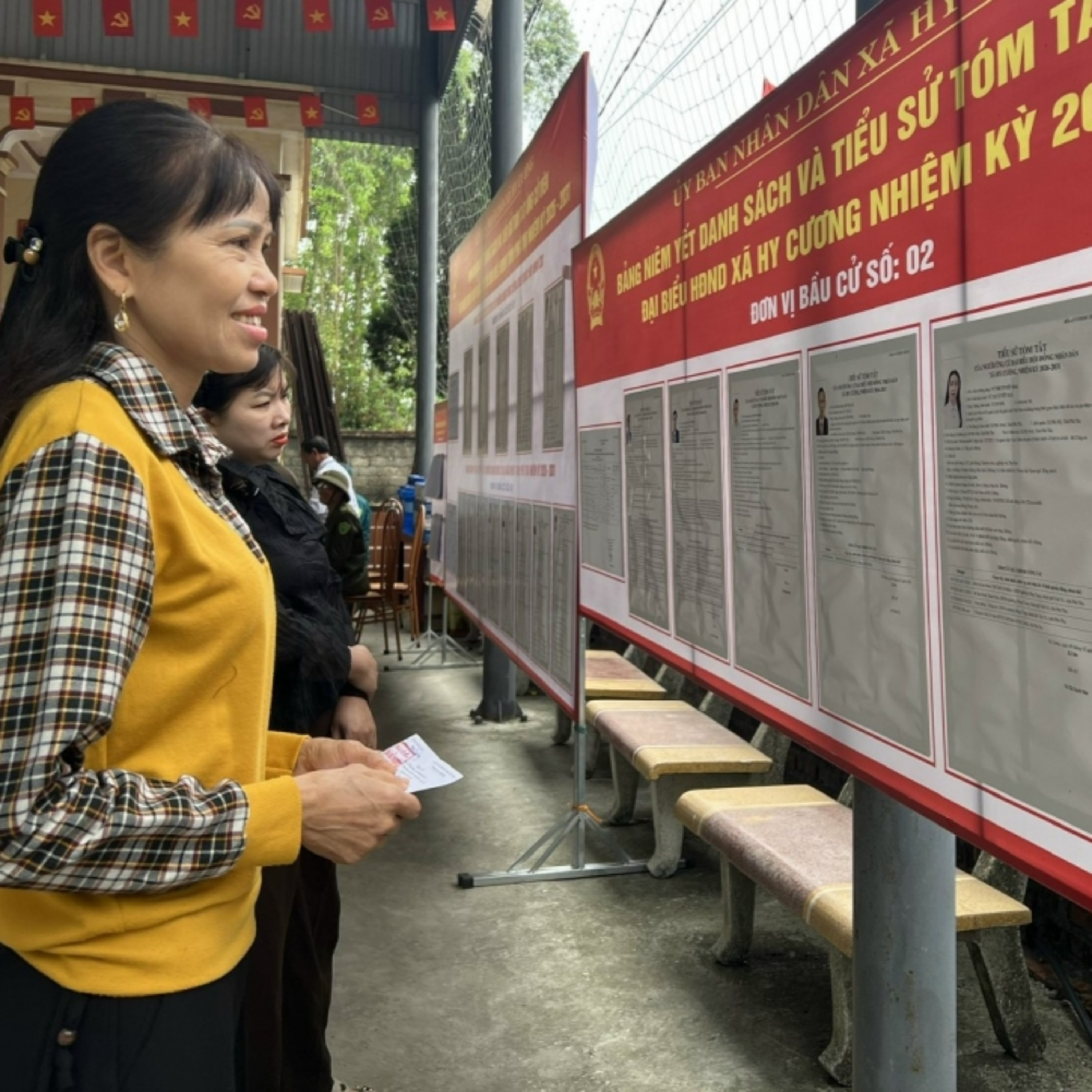 Tin trong nước - Lá phiếu tâm huyết chọn người “có tâm, có tầm” của cử tri Đất Tổ